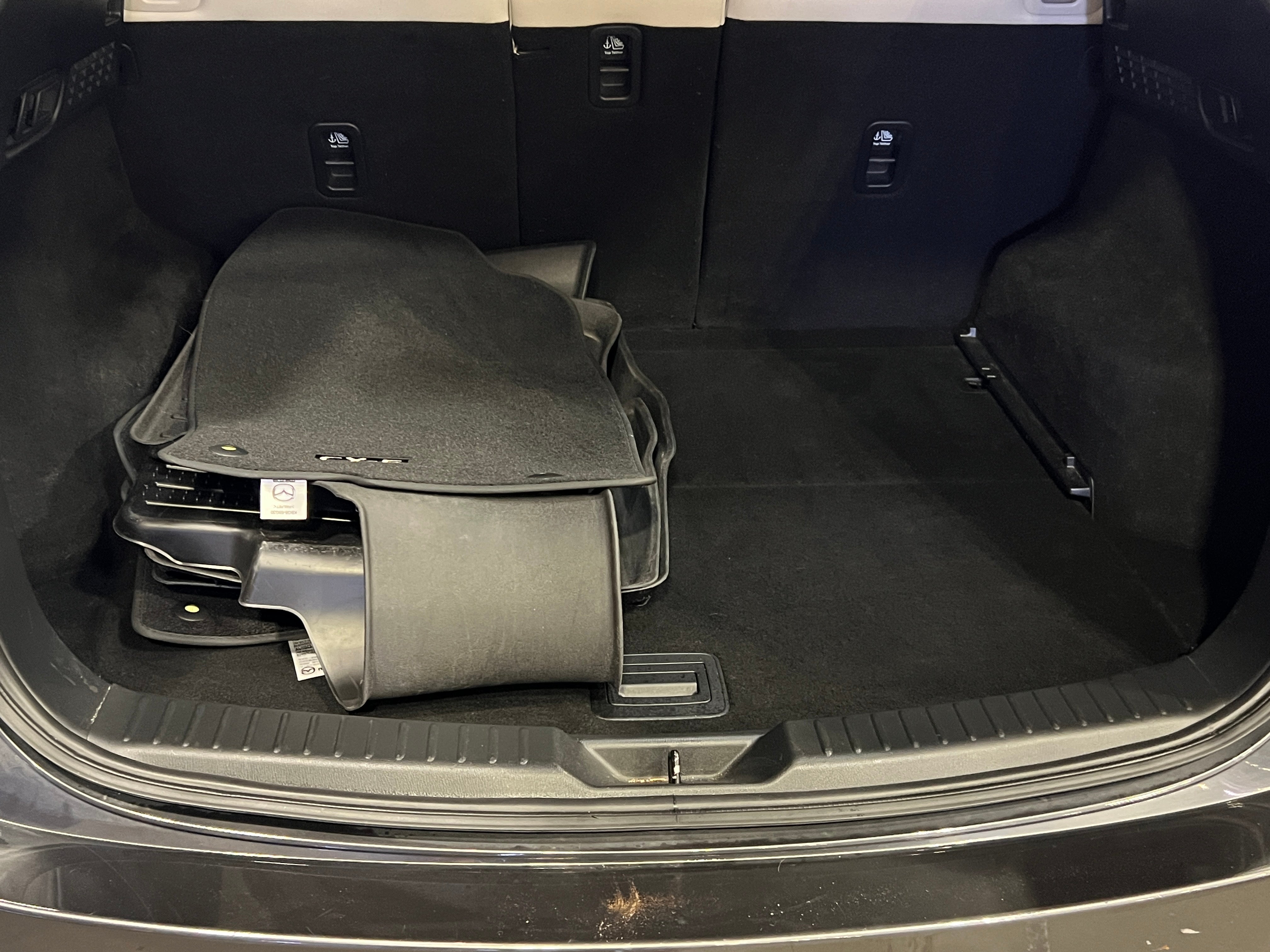 2023 Mazda CX-5 S Premium package