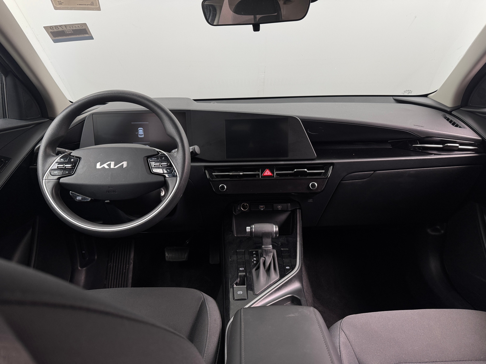 Thumbnail: 2026 Kia Niro - 3