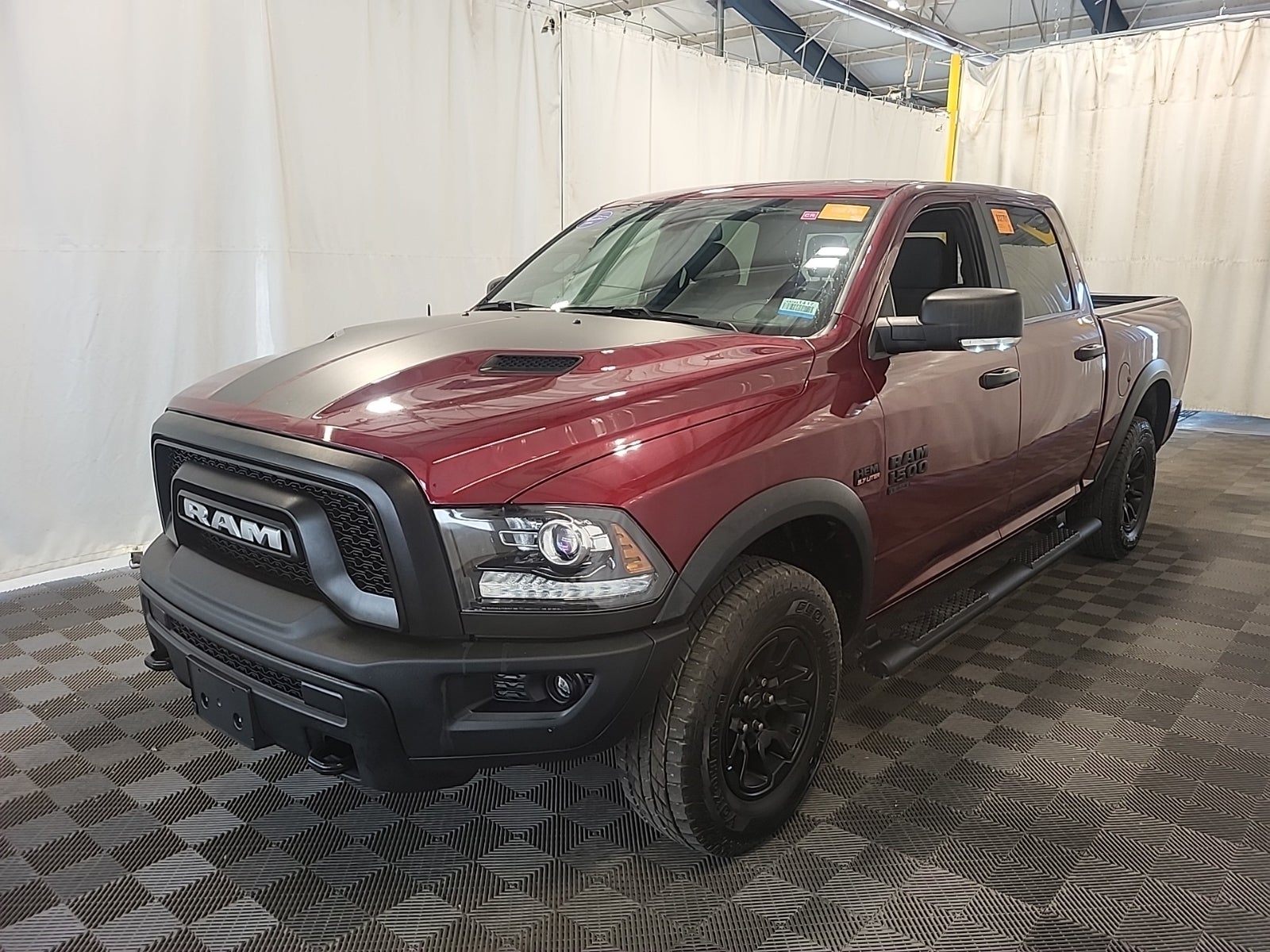 2023 Ram 1500 Classic 4WD V8 Crew Cab 5.7l Warlock