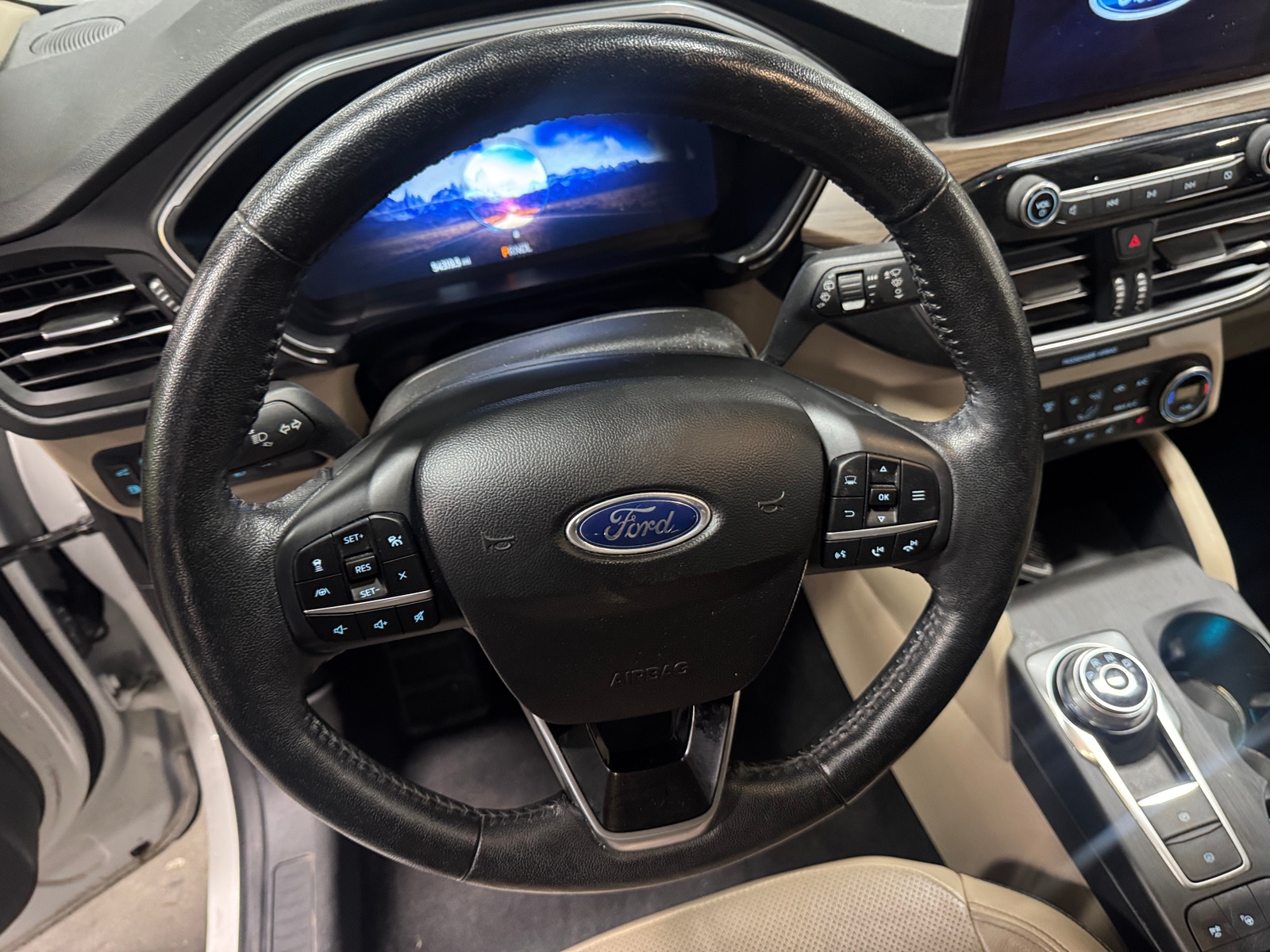 Thumbnail: 2020 Ford Escape - 4