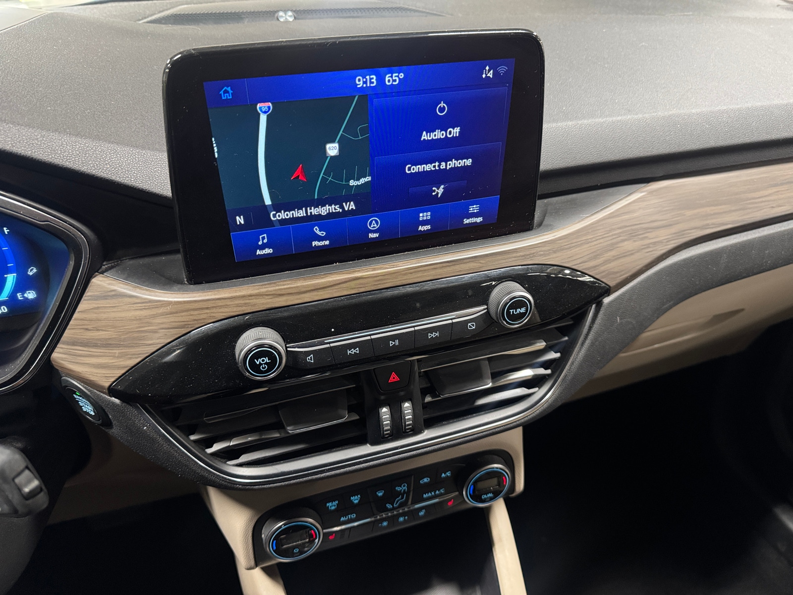 Thumbnail: 2020 Ford Escape - 3