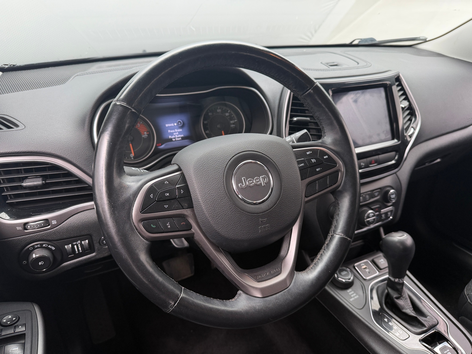 Thumbnail: 2019 Jeep Cherokee - 4