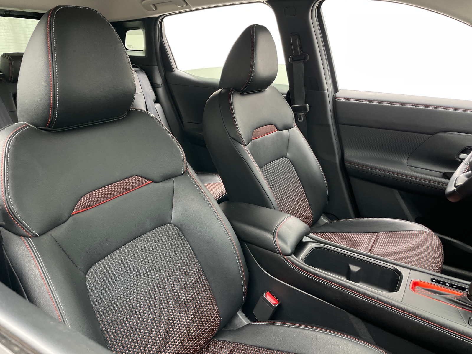 Thumbnail: 2026 Nissan Kicks - 2