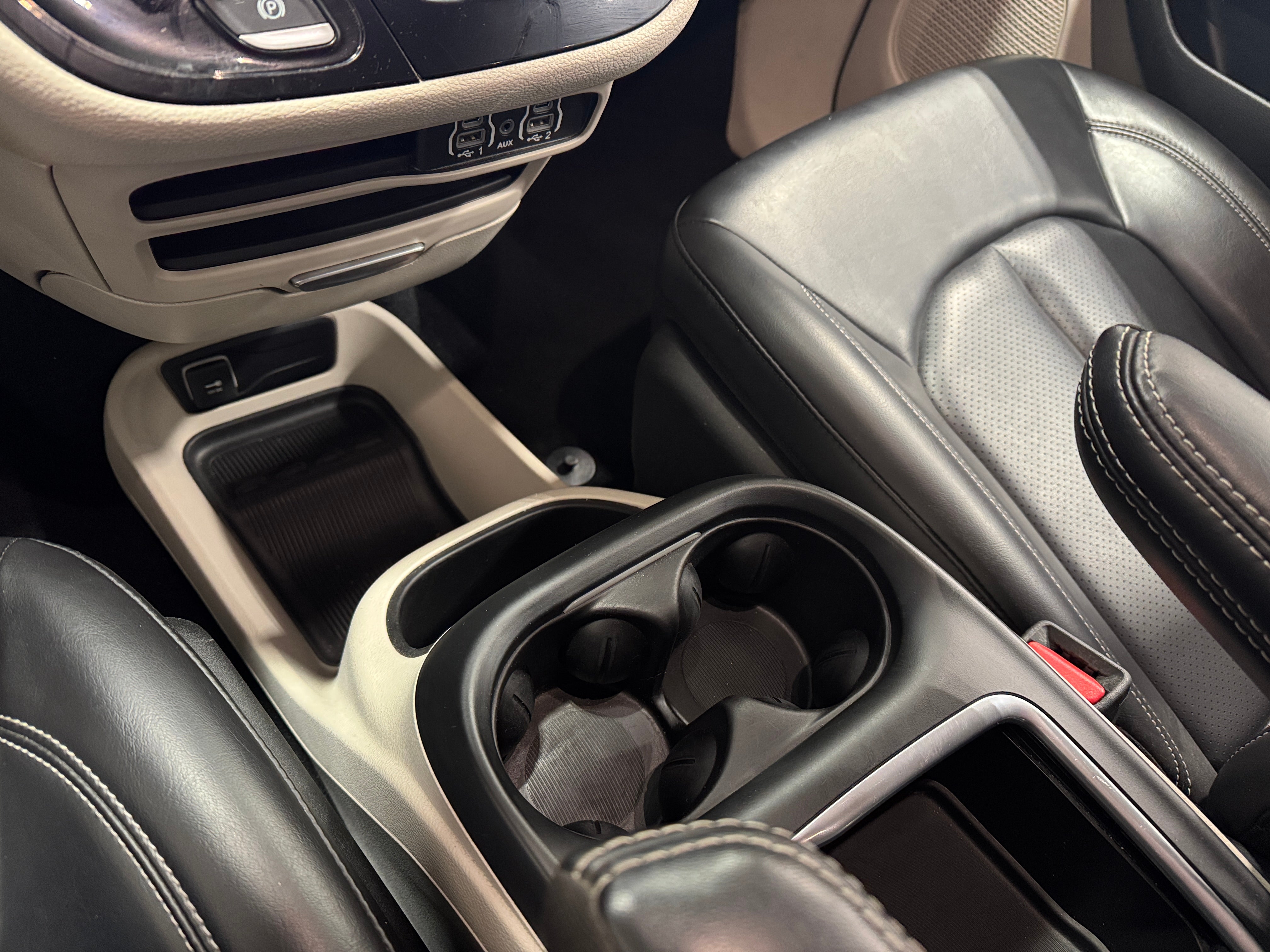 2023 Chrysler Pacifica Hybrid Touring L