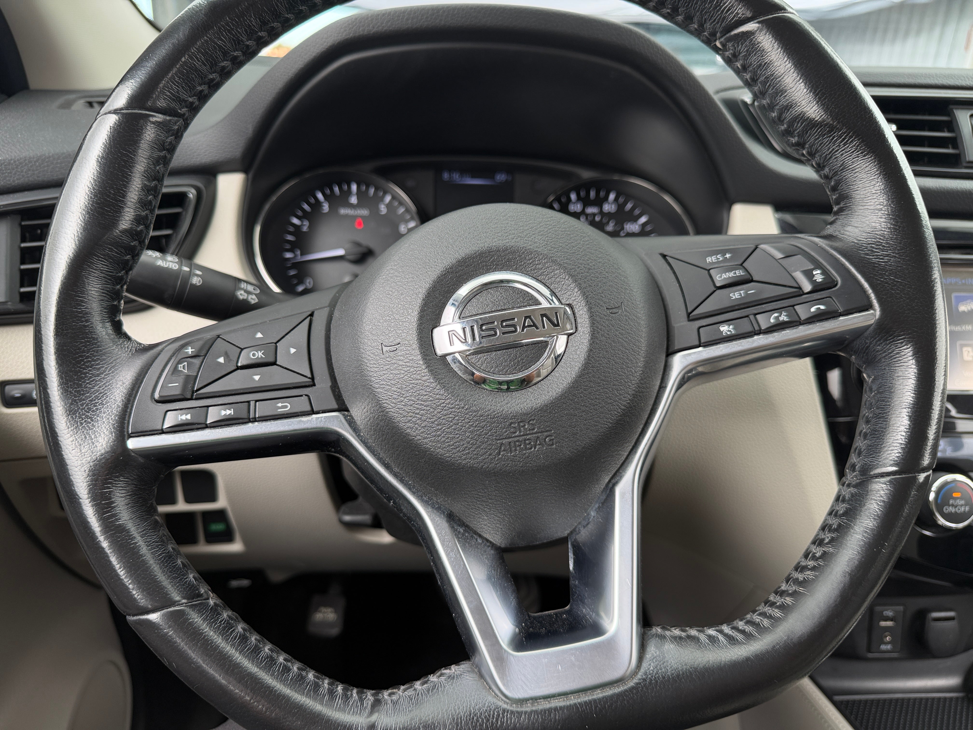 Used 2018 Nissan Rogue Sport SL with VIN JN1BJ1CR0JW294300 for sale in Pewaukee, WI