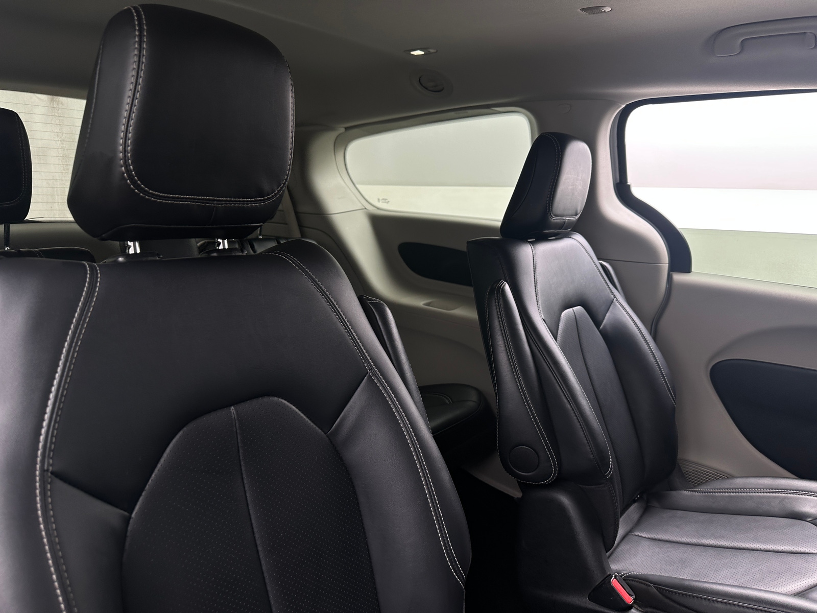 Thumbnail: 2024 Chrysler Pacifica - 5