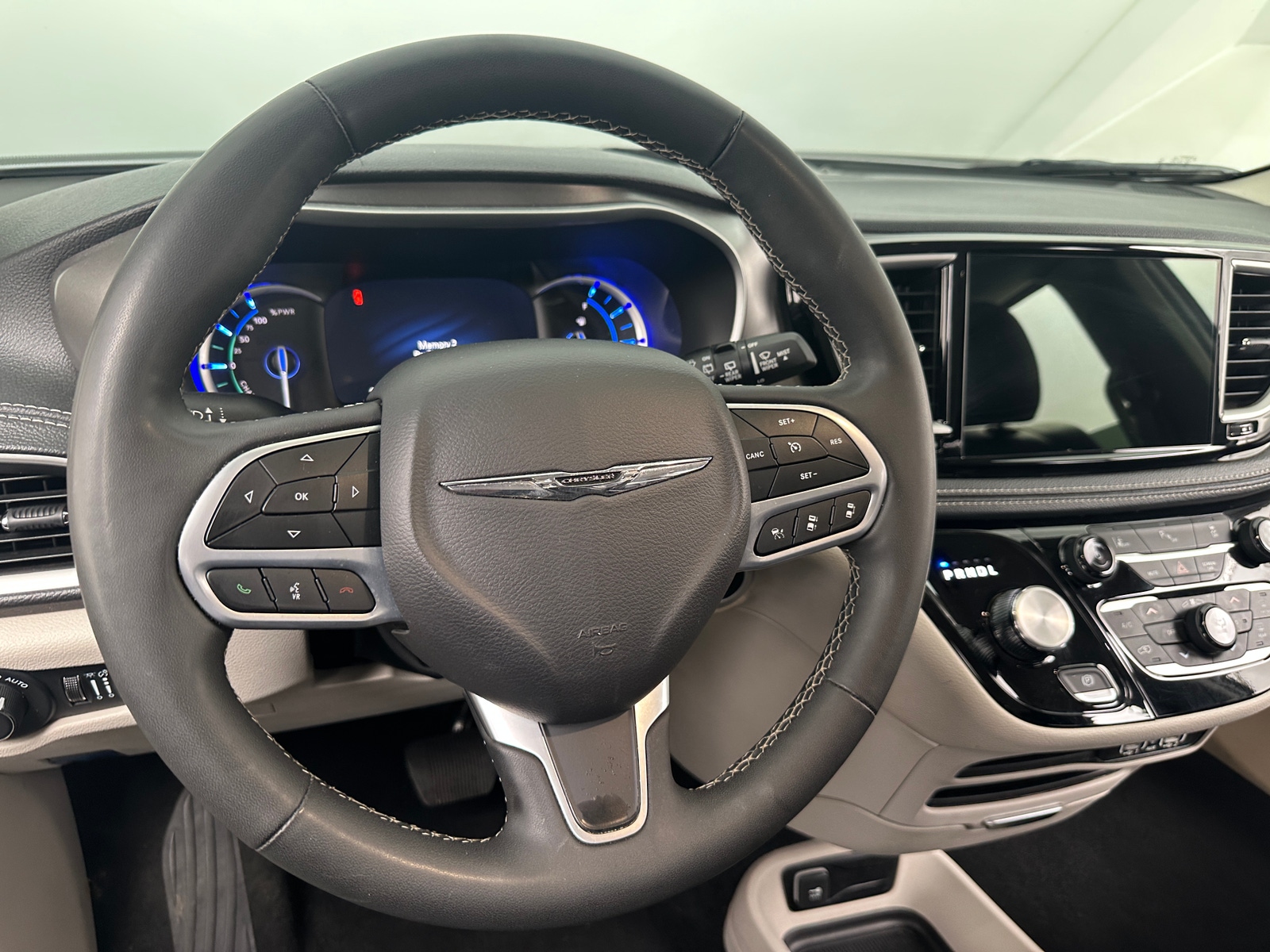 Thumbnail: 2024 Chrysler Pacifica - 4