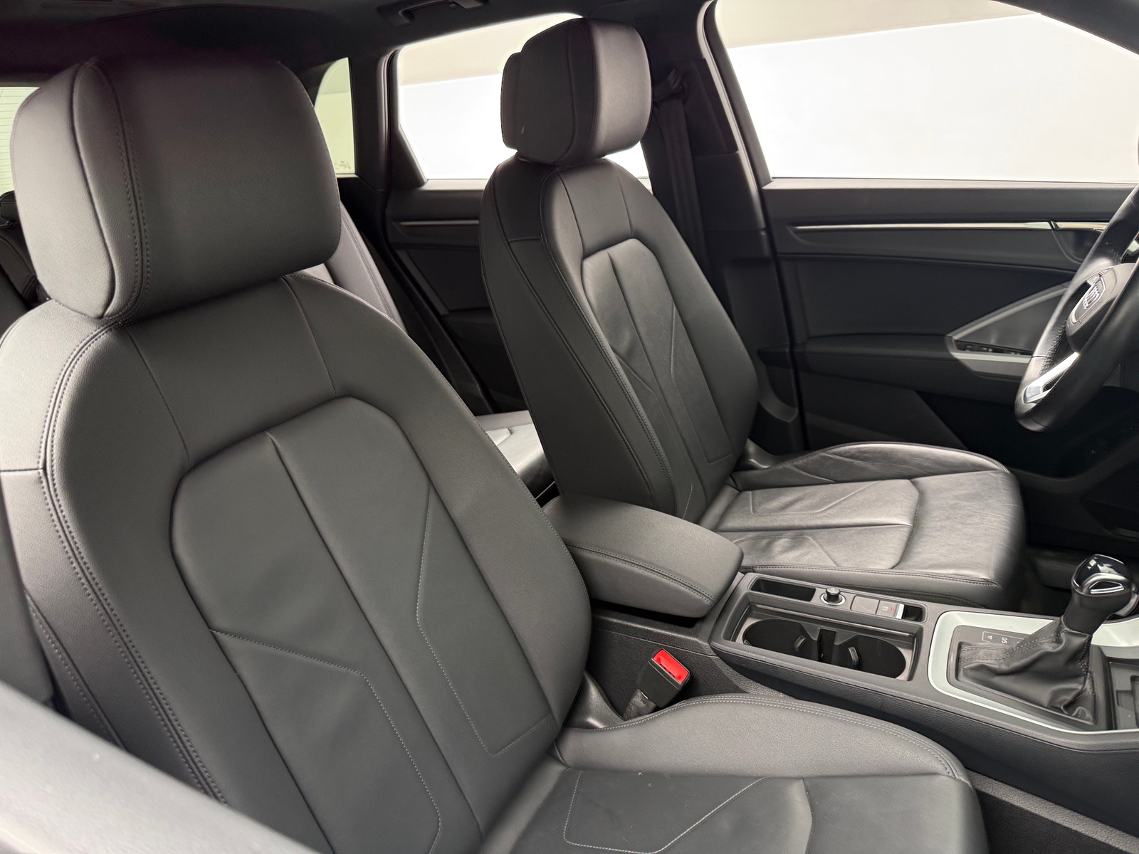 Thumbnail: 2024 Audi Q3 - 2