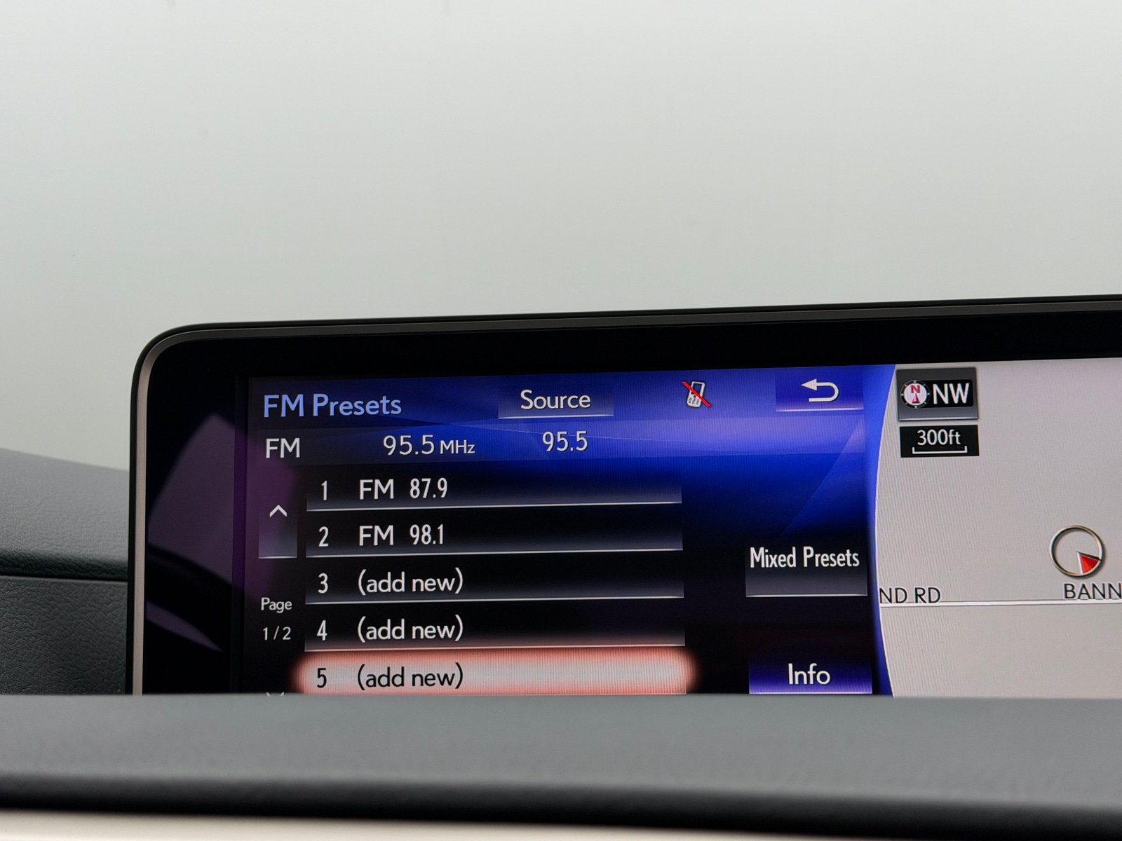 Thumbnail: 2016 Lexus RX - 4