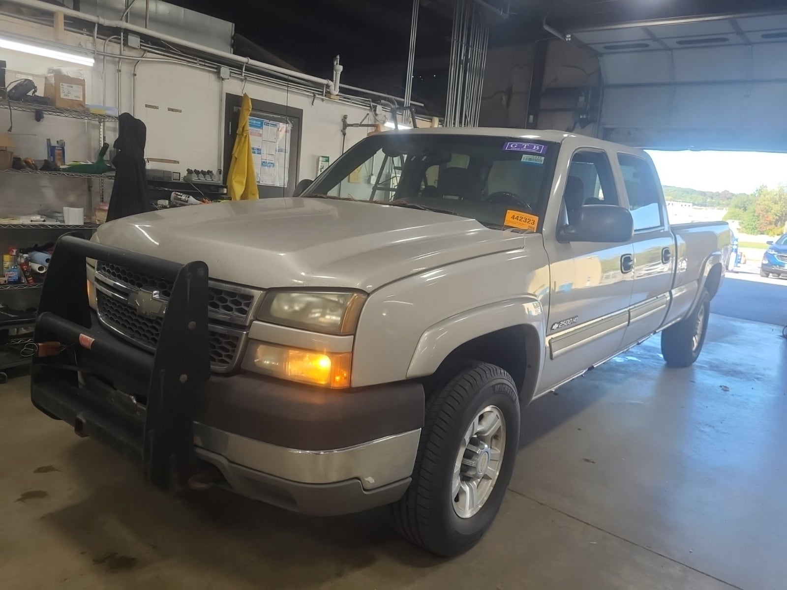 2005 Chevrolet Silverado 2500HD Crew Cab 167" WB 4WD LS