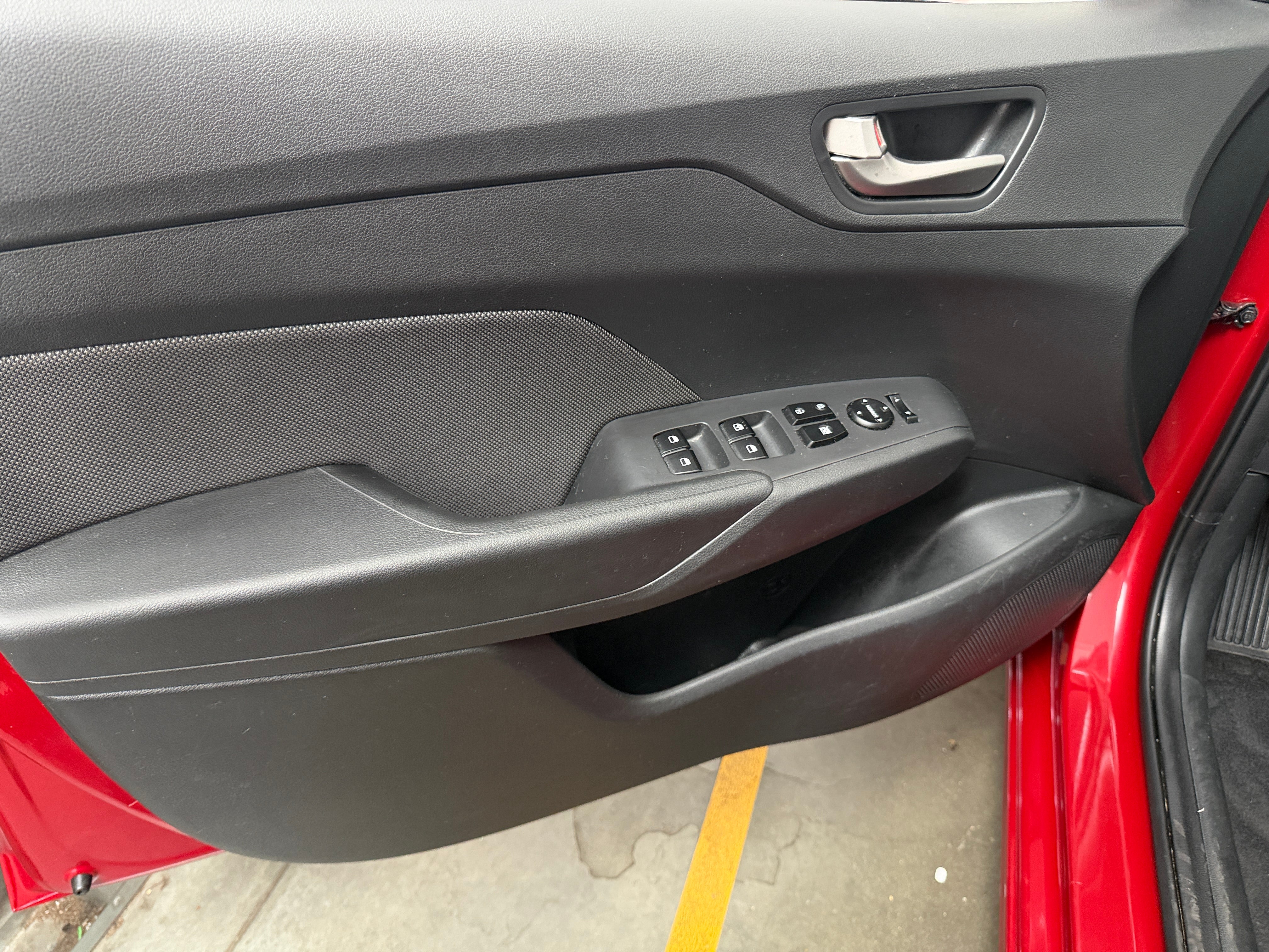 2022 Hyundai Accent Limited