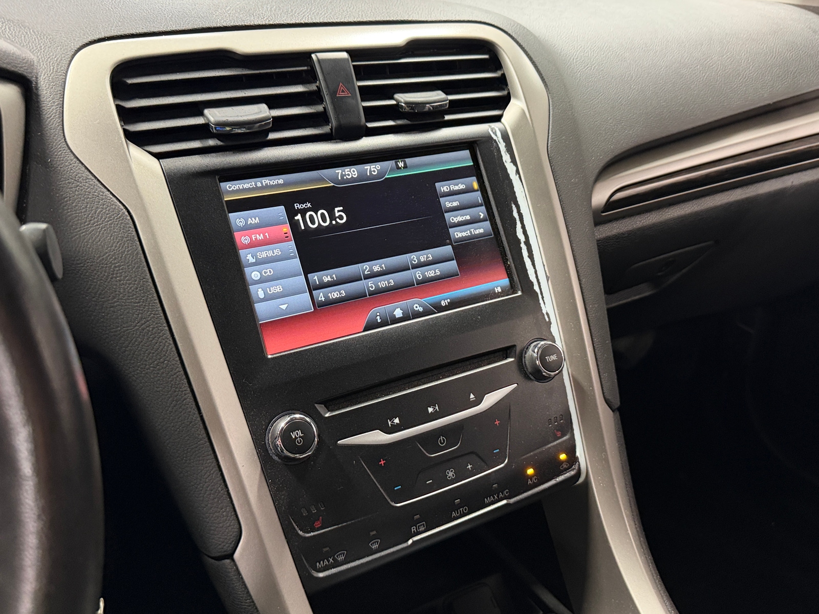Thumbnail: 2014 Ford Fusion - 3