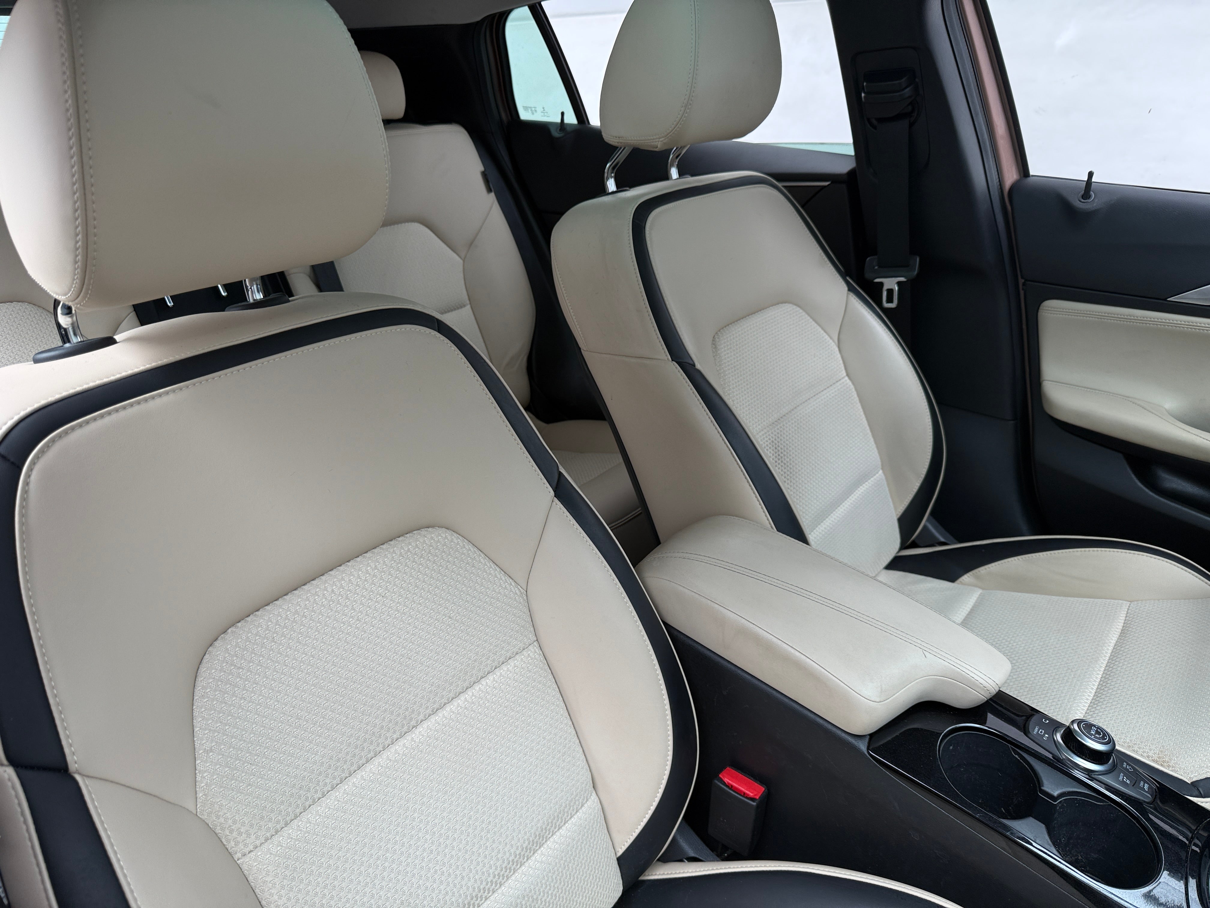 2019 INFINITI QX30 Luxury