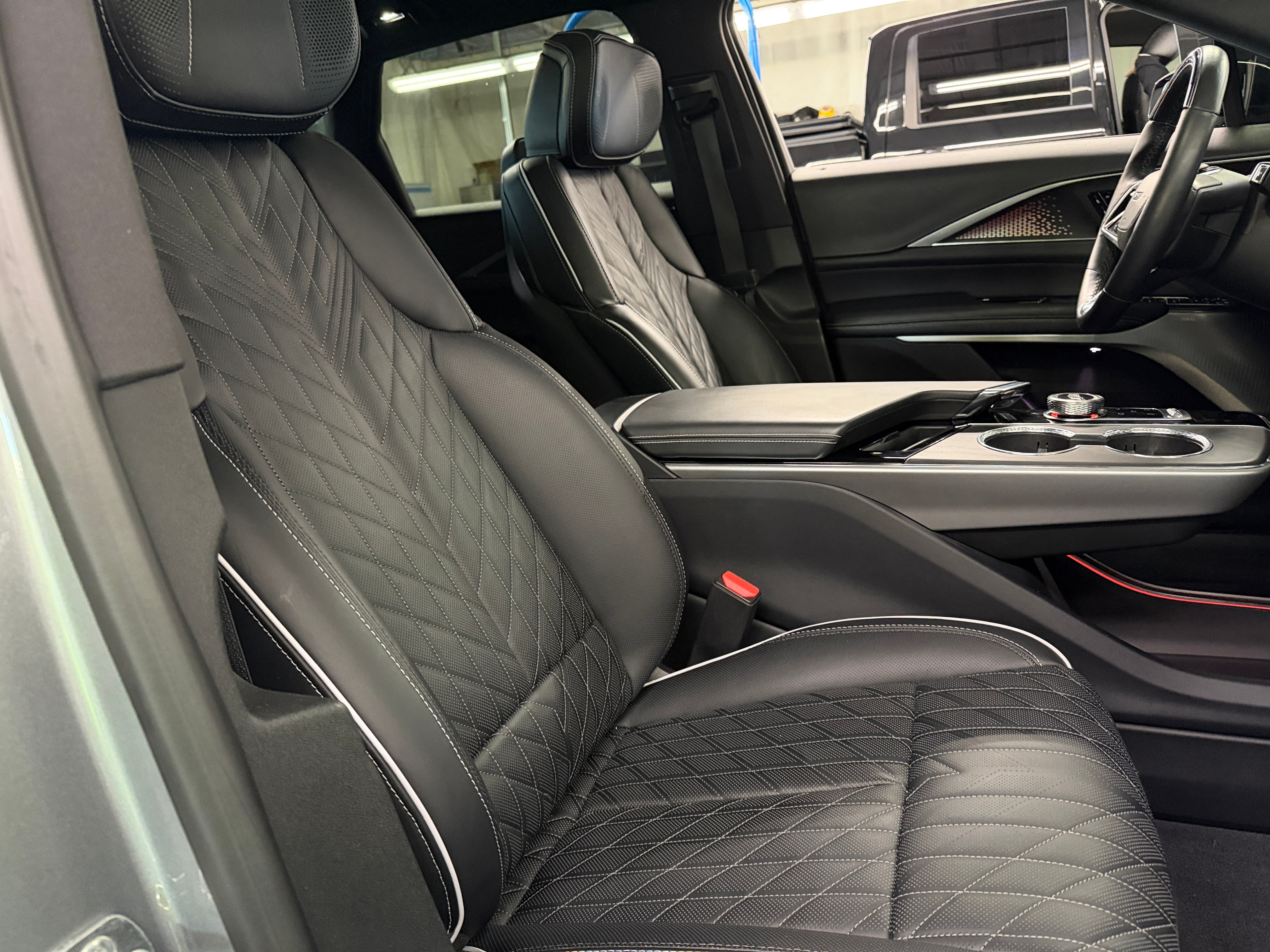 2026 Cadillac LYRIQ V Premium