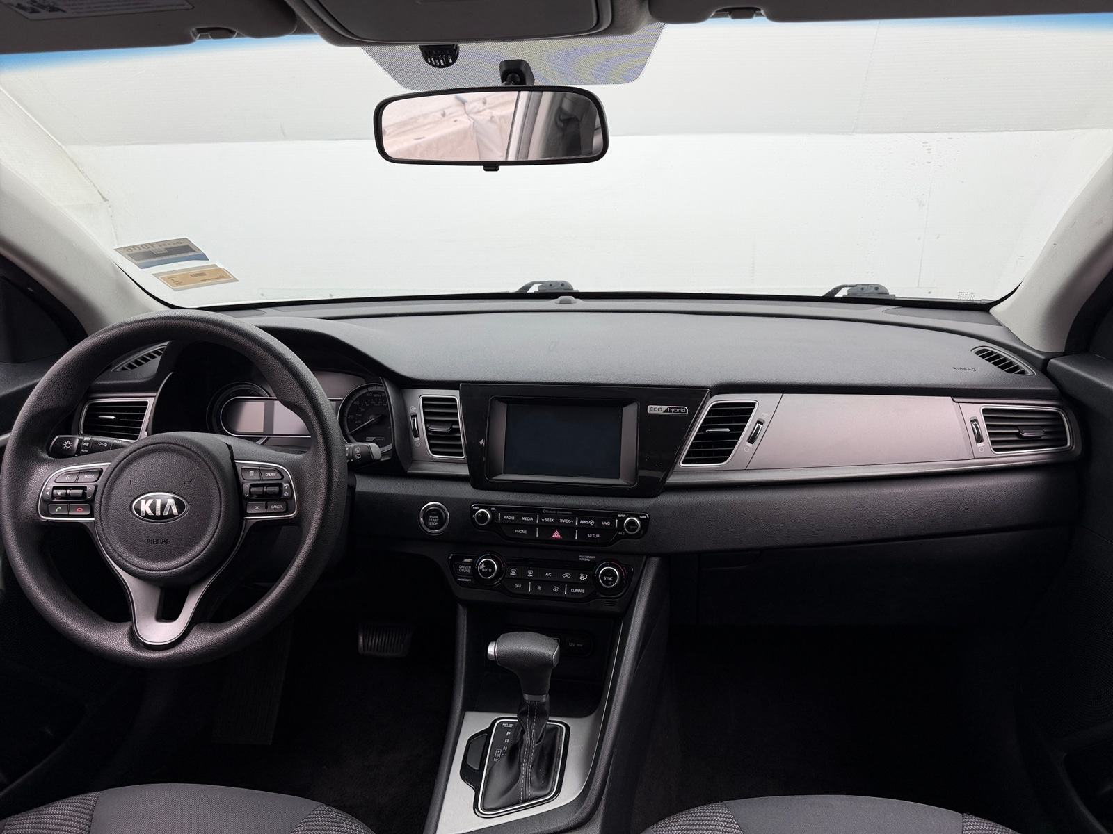 Thumbnail: 2019 Kia Niro - 3