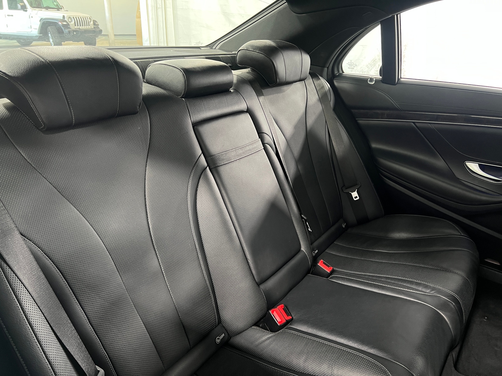 Thumbnail: 2017 Mercedes-Benz S-Class - 5