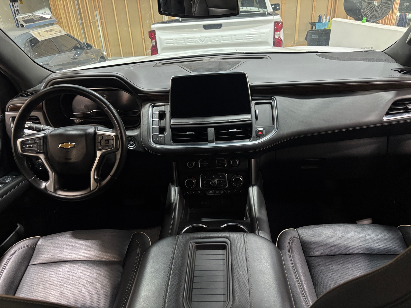 Thumbnail: 2023 Chevrolet Tahoe - 2
