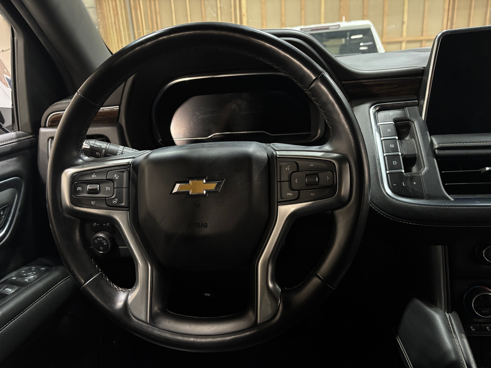 Thumbnail: 2023 Chevrolet Tahoe - 4