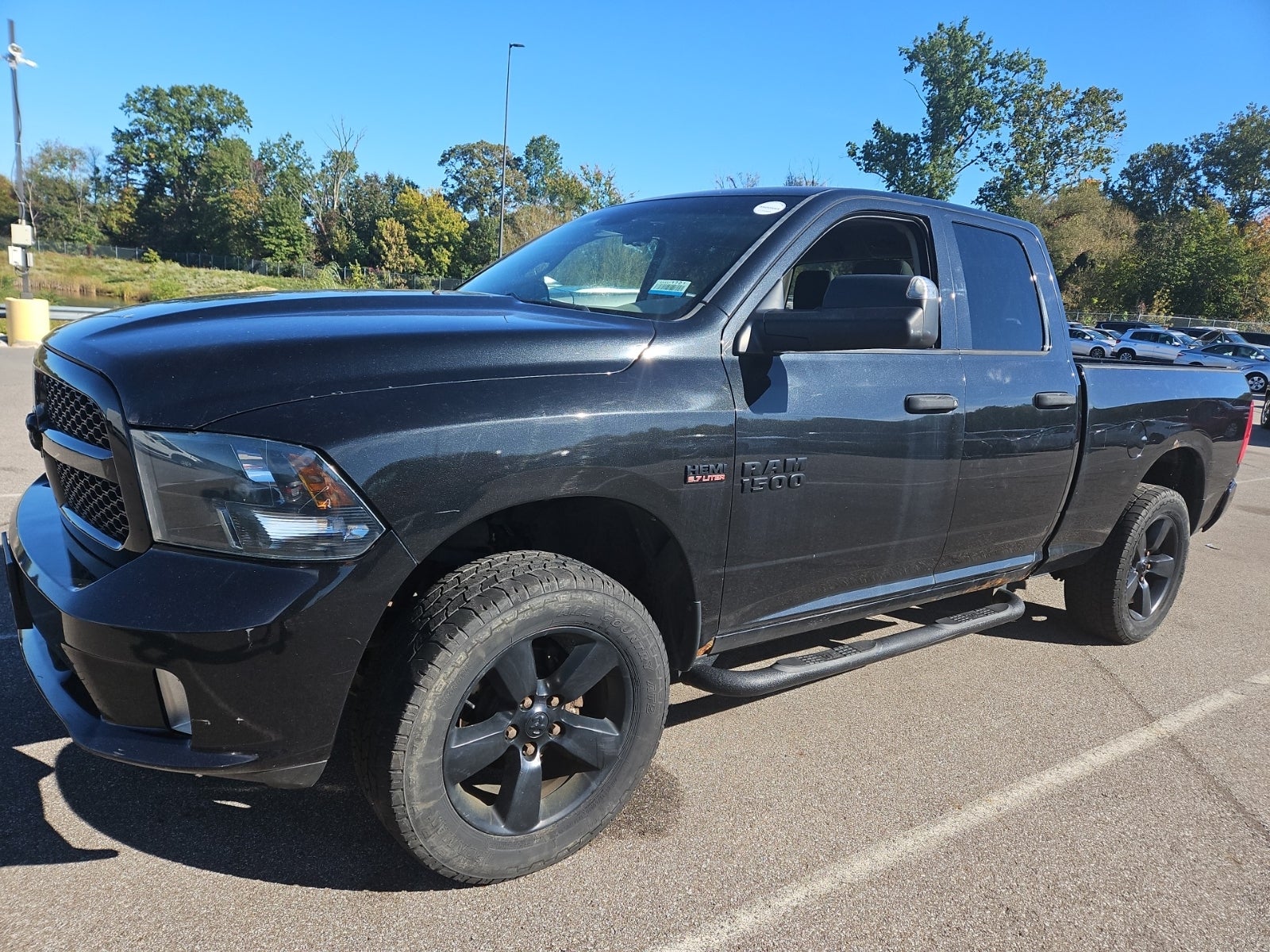 2016 Ram 1500 4WD Quad Cab 140.5" Express
