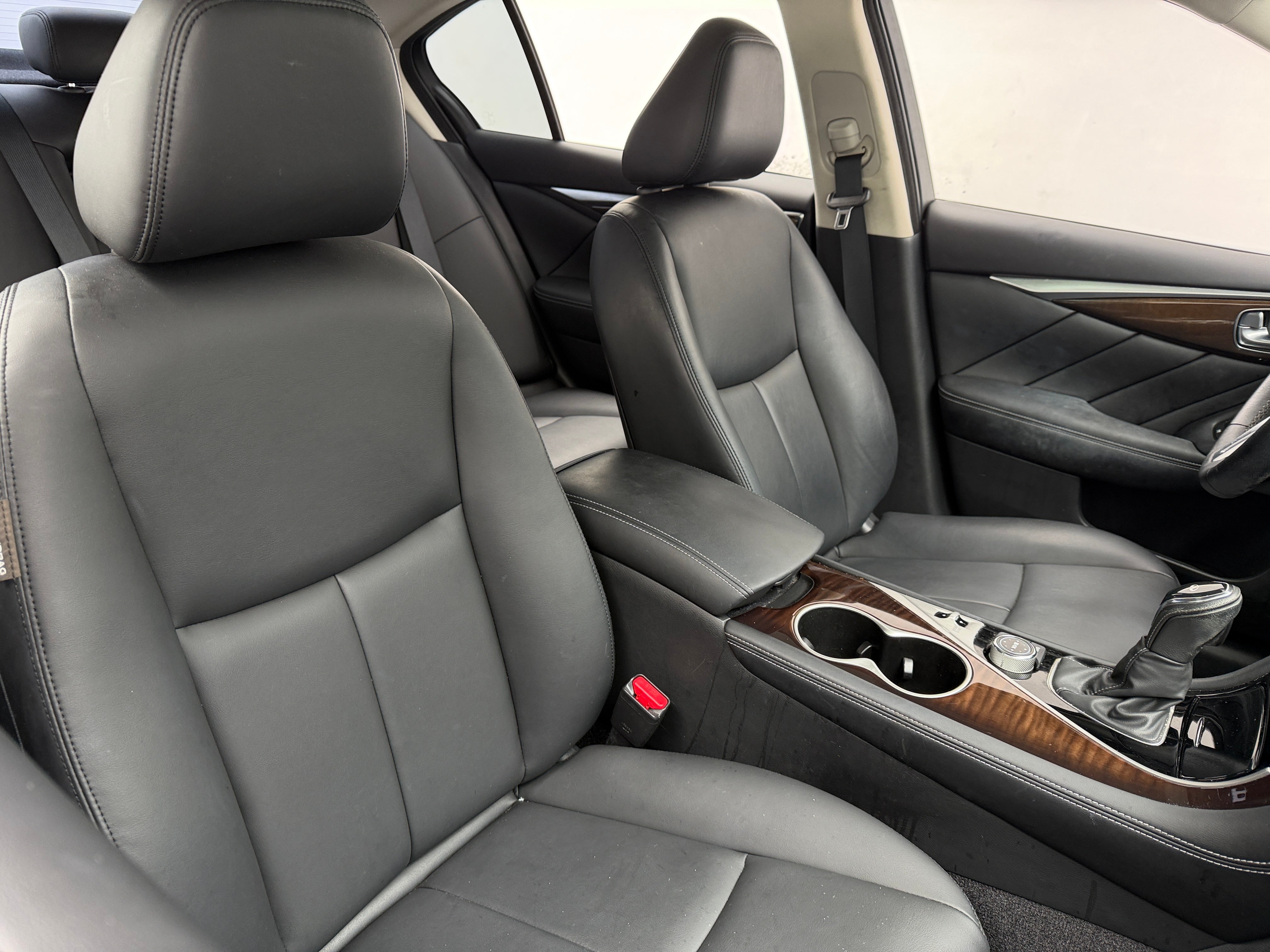 2019 INFINITI Q50 LUXE