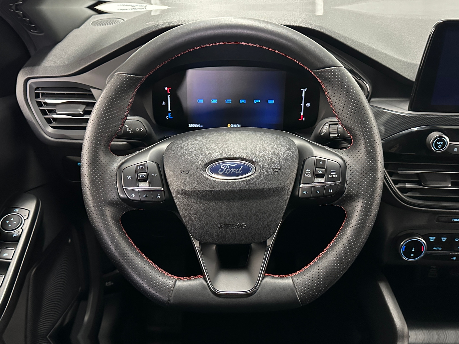 Thumbnail: 2025 Ford Escape - 4