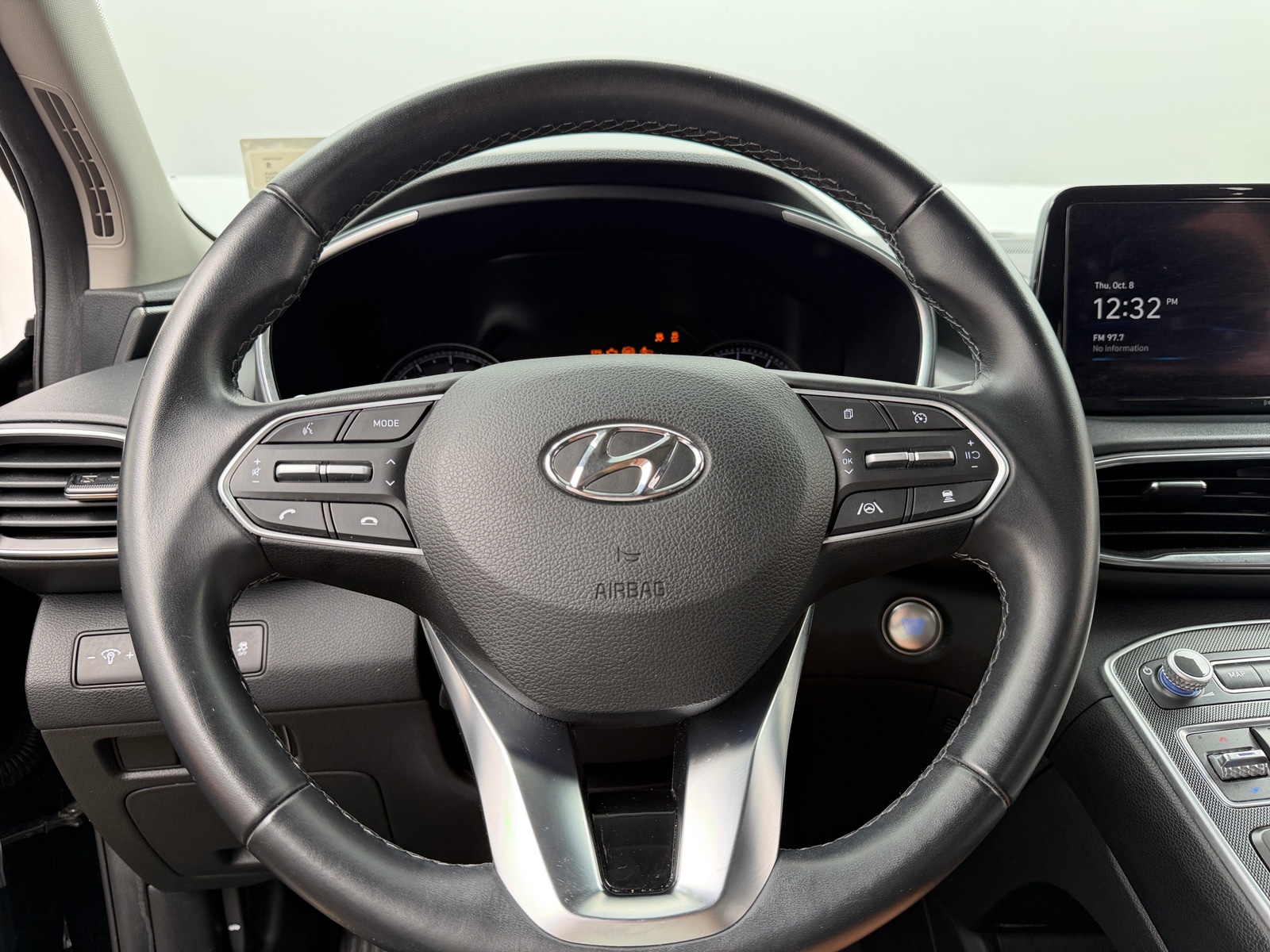 Thumbnail: 2023 Hyundai Santa Fe - 5
