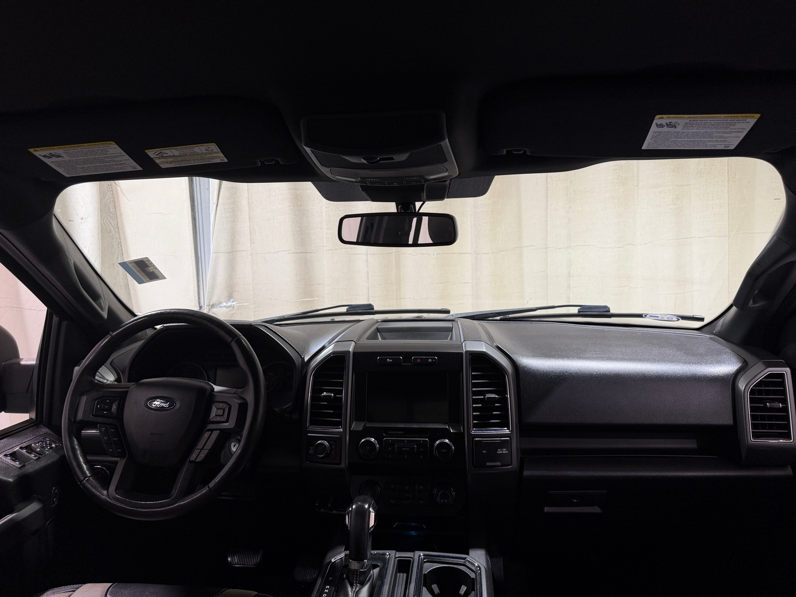 Thumbnail: 2019 Ford Econoline - 3
