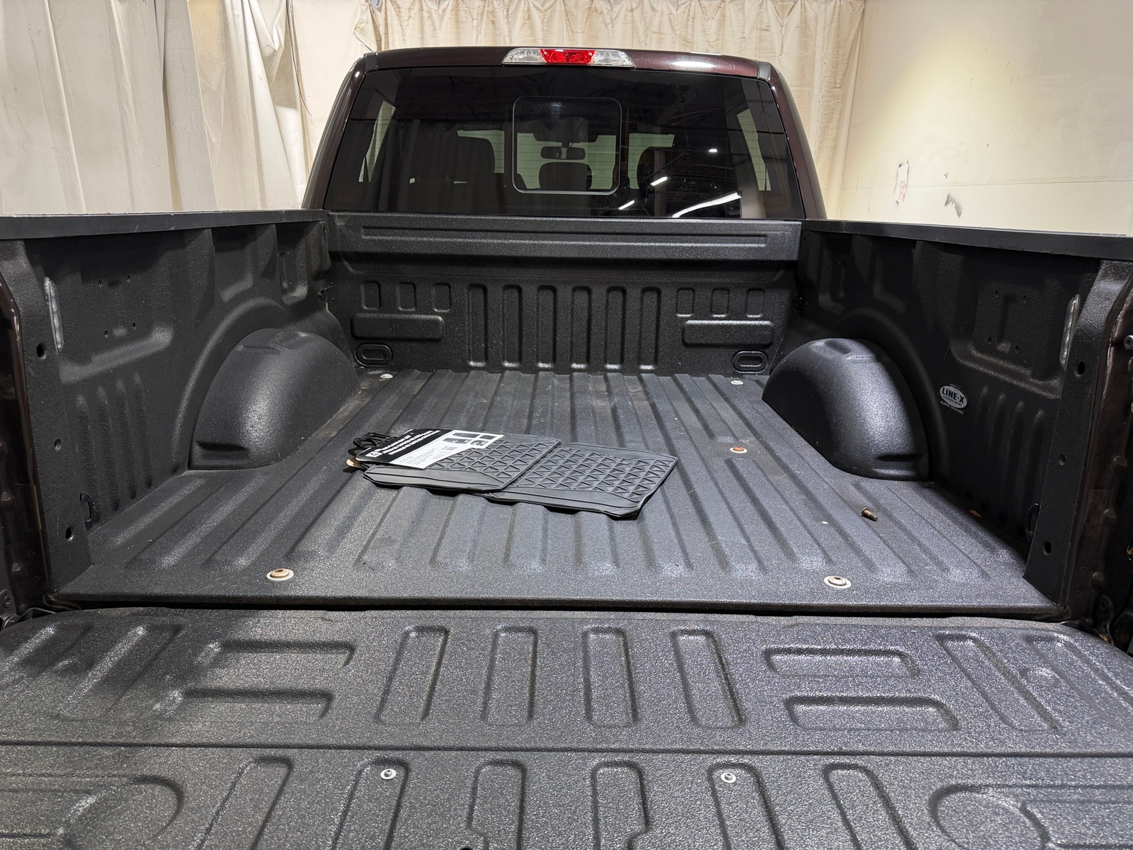 Thumbnail: 2019 Ford Econoline - 7