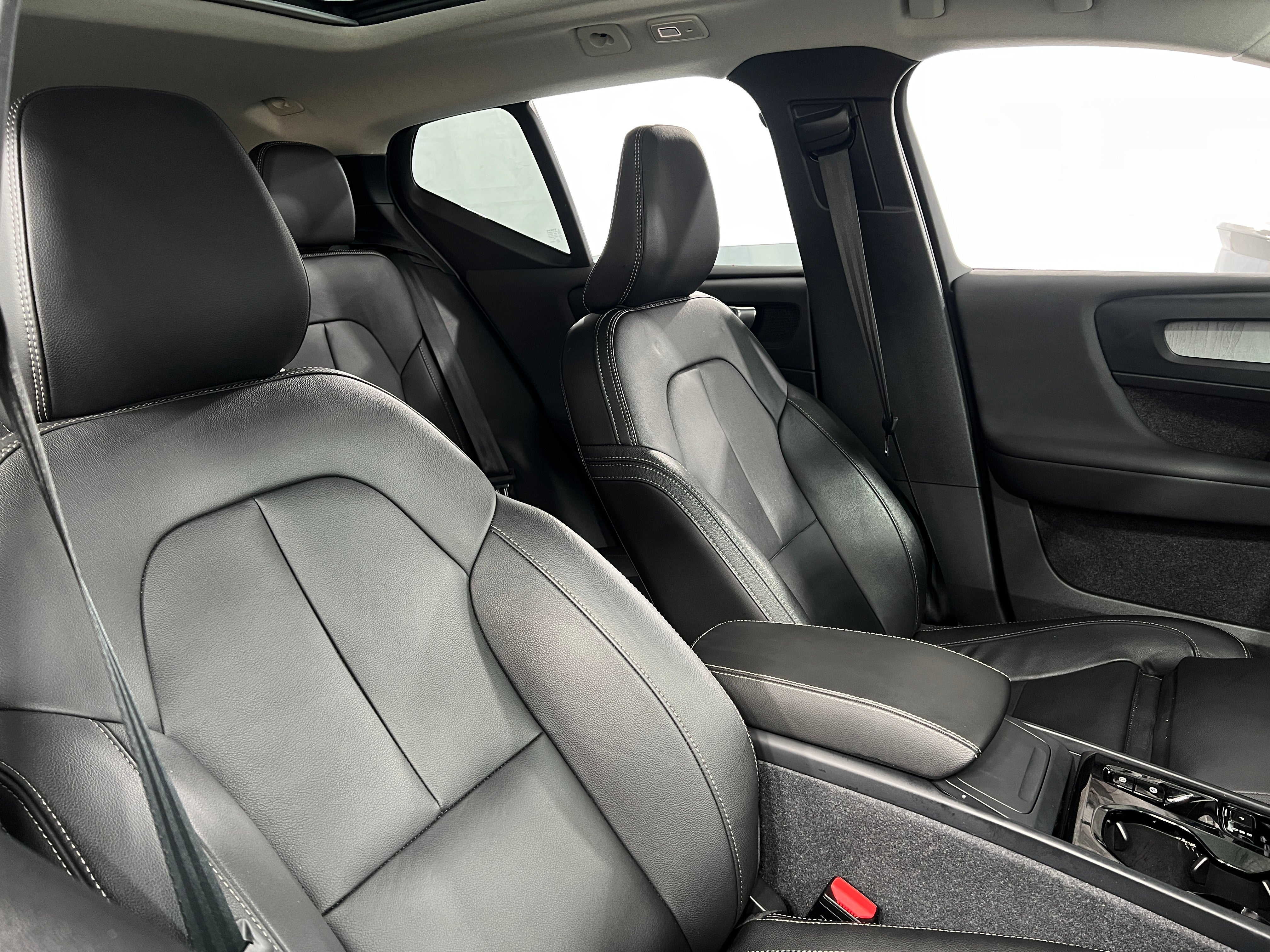2024 Volvo XC40 Plus