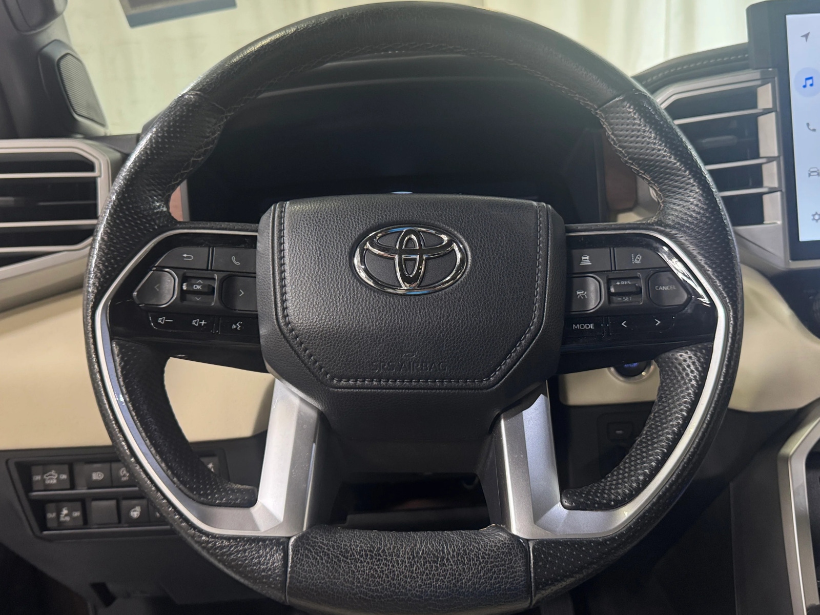 Thumbnail: 2022 Toyota Tundra - 4