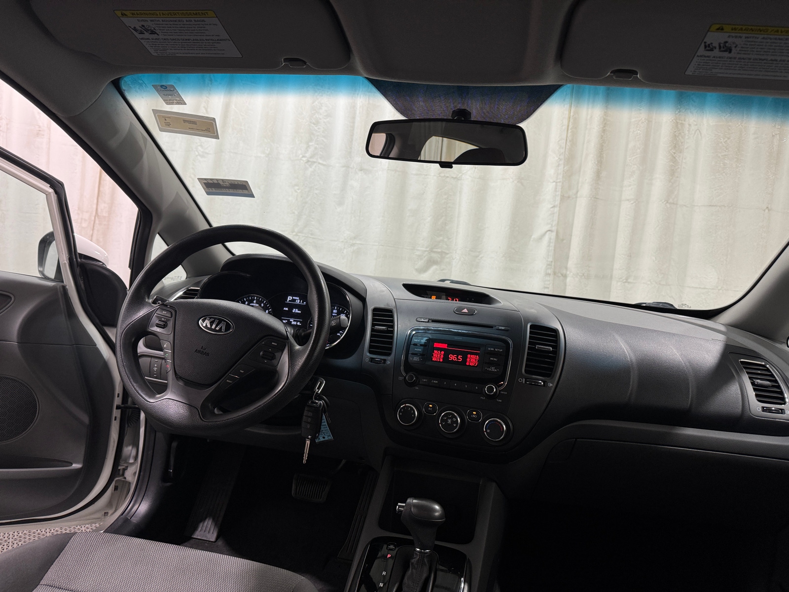 Thumbnail: 2017 Kia Forte - 3