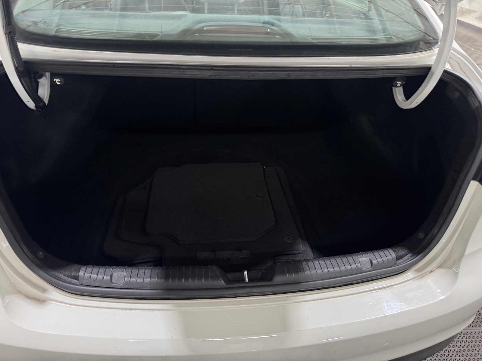 Thumbnail: 2017 Kia Forte - 7
