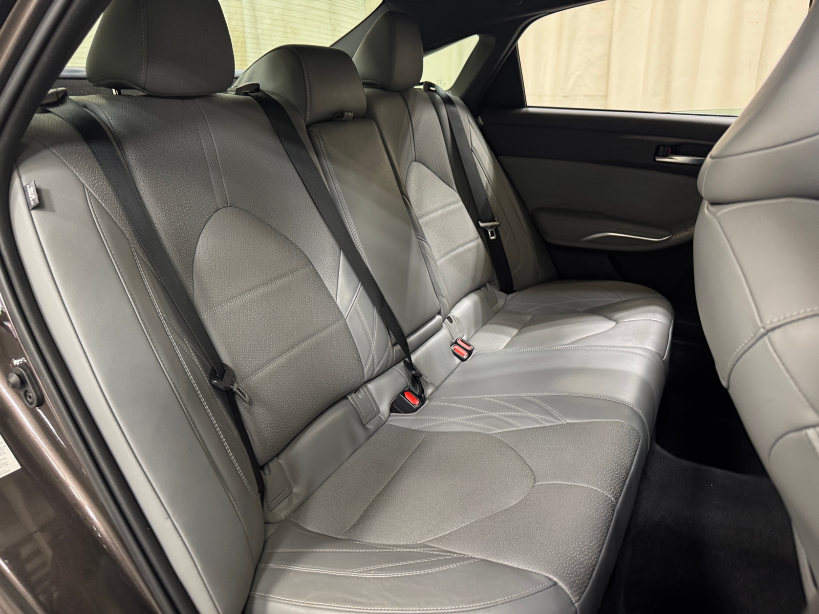 Thumbnail: 2019 Toyota Avalon - 6