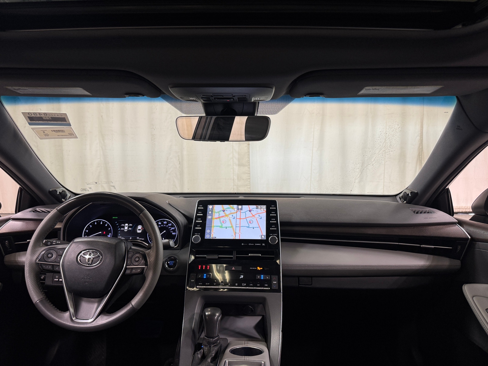 Thumbnail: 2019 Toyota Avalon - 3