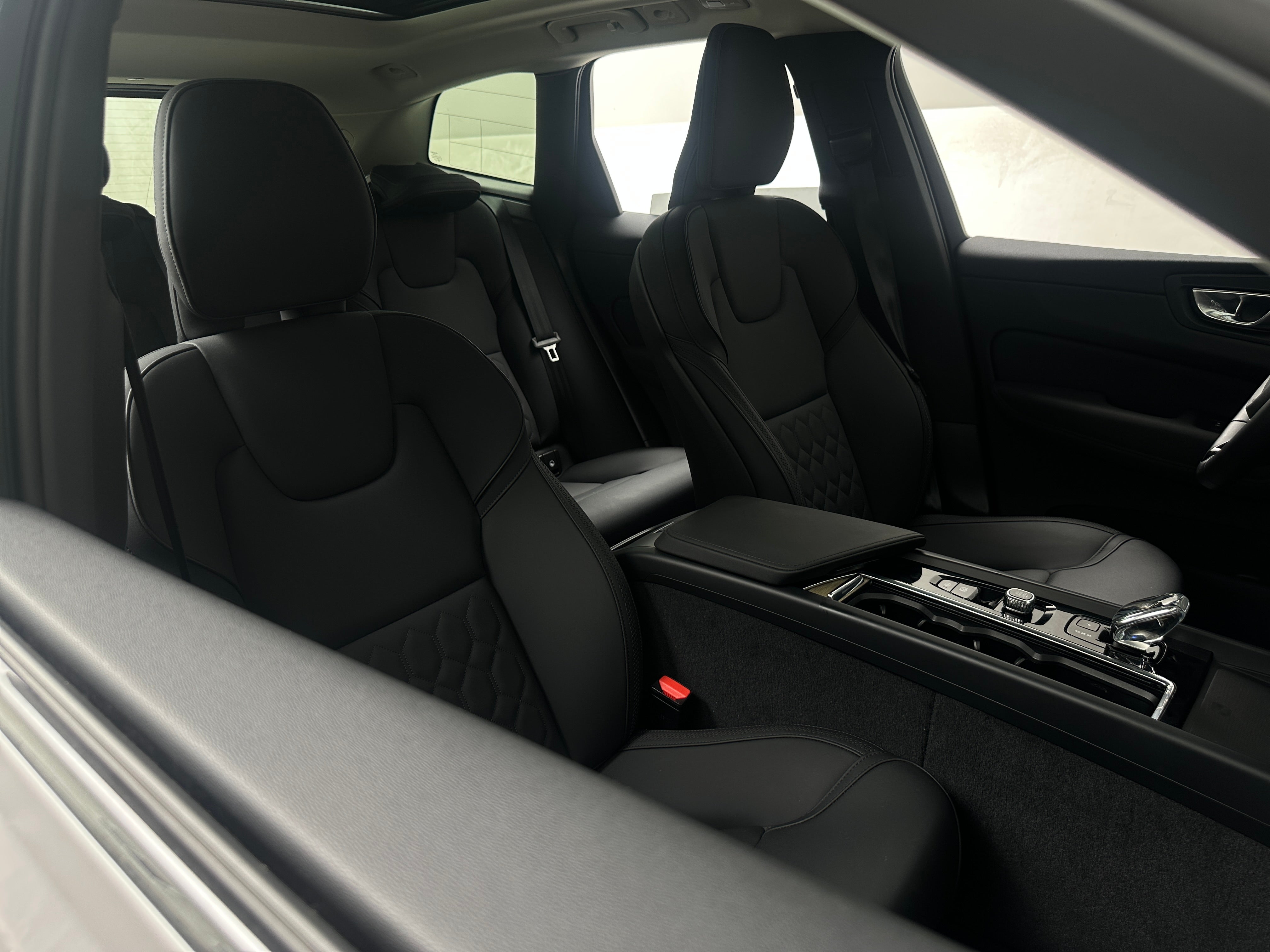 2026 Volvo XC60 Plus