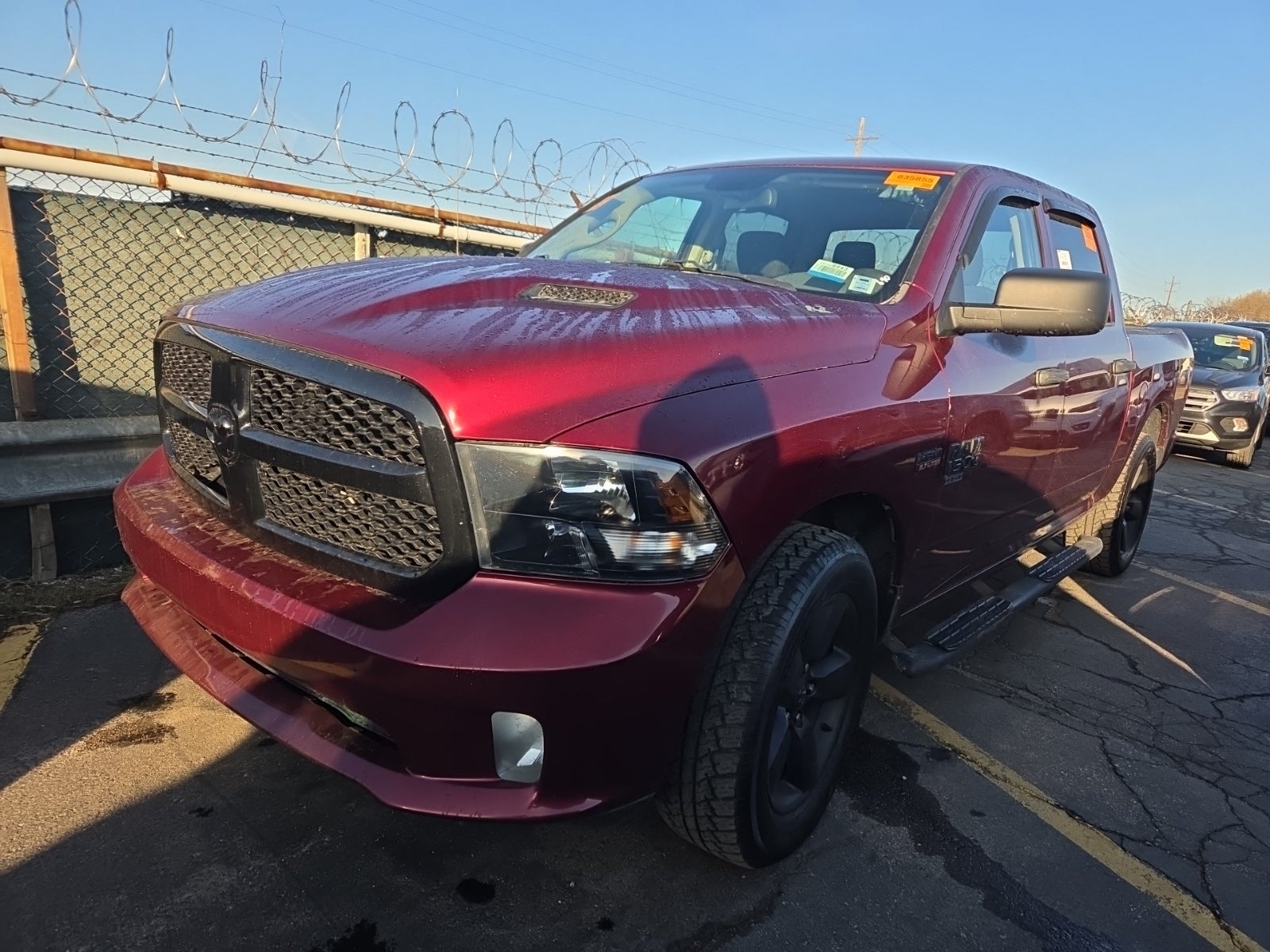 2019 Ram 1500 Classic Express 4x4 Crew Cab 5'7" Box