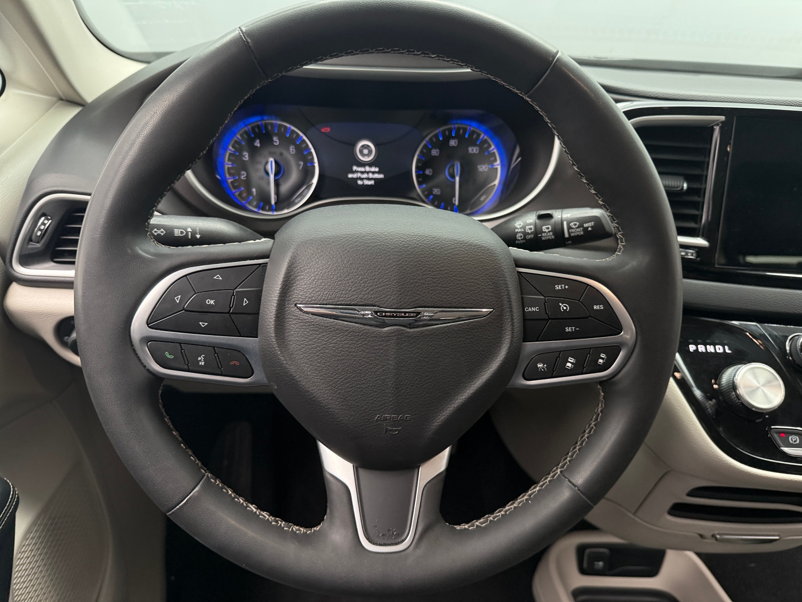 Thumbnail: 2024 Chrysler Pacifica - 4
