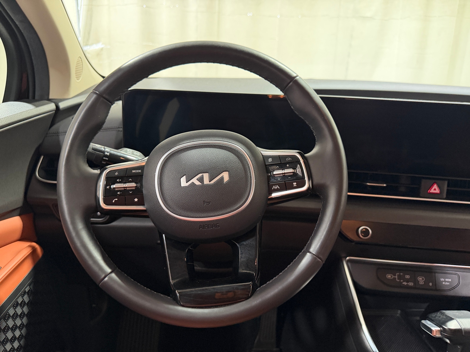 Thumbnail: 2025 Kia Carnival - 4