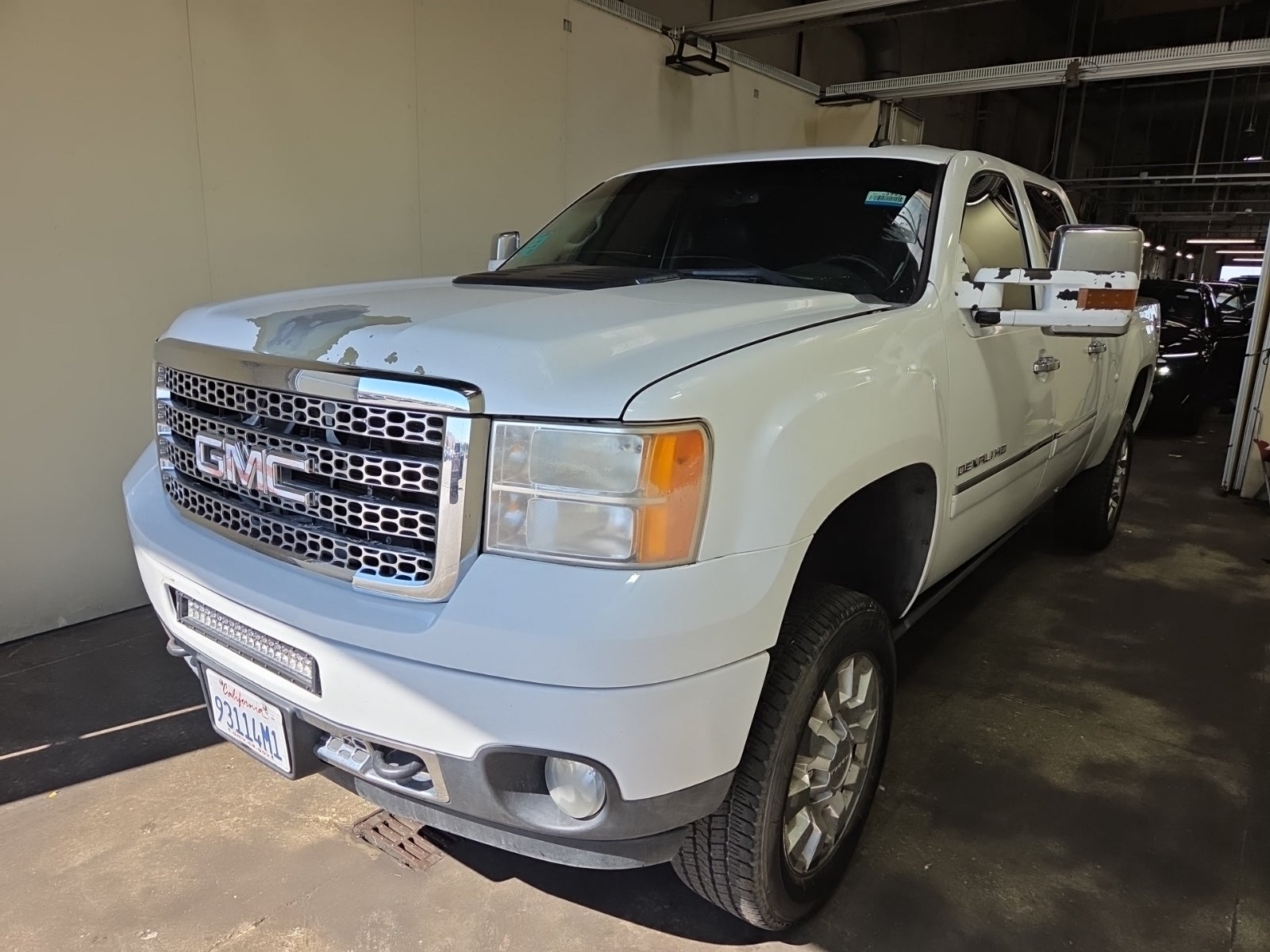 2013 GMC Sierra 2500HD 4WD Crew Cab 153.7" Denali