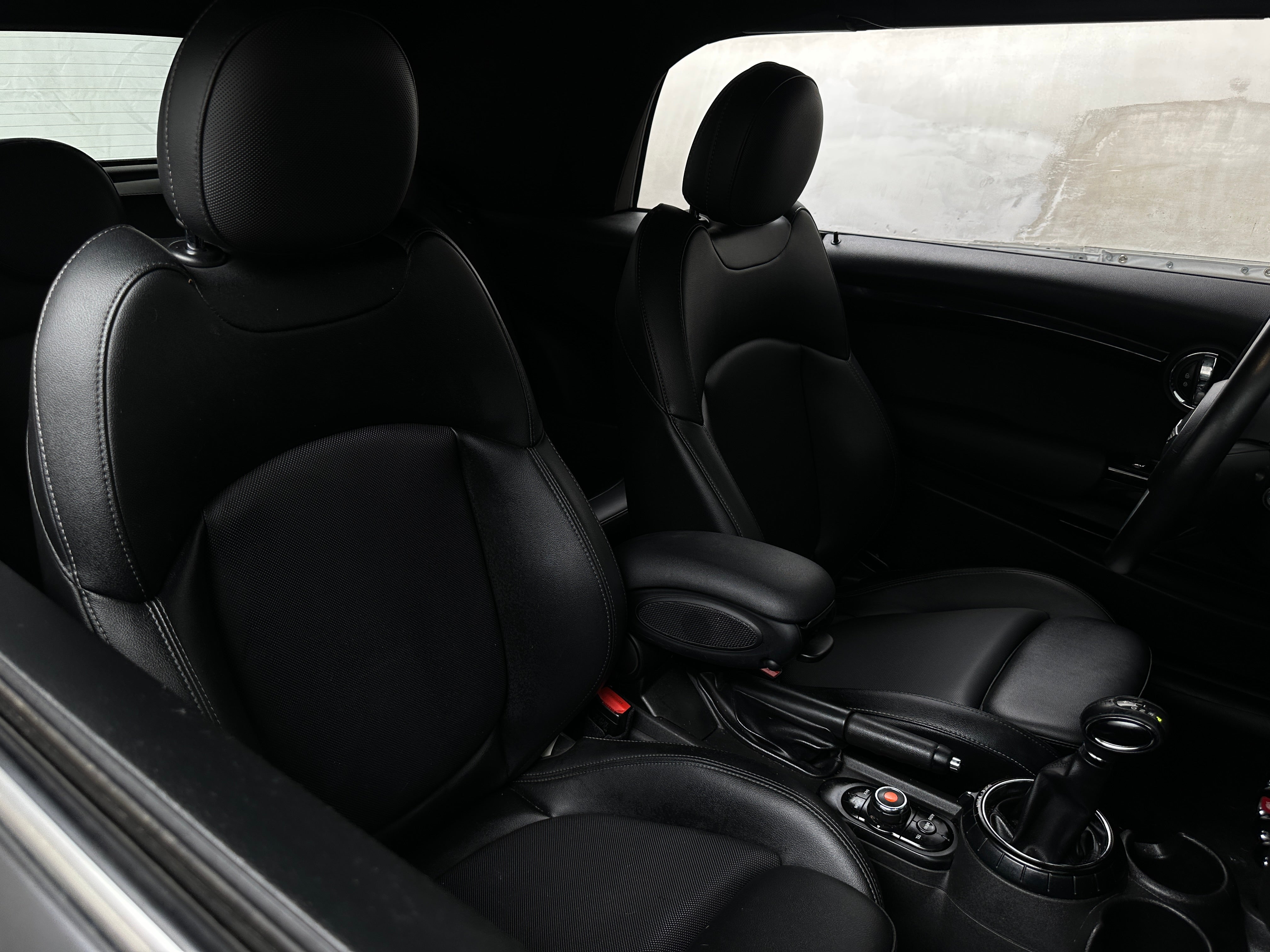 2017 MINI Cooper