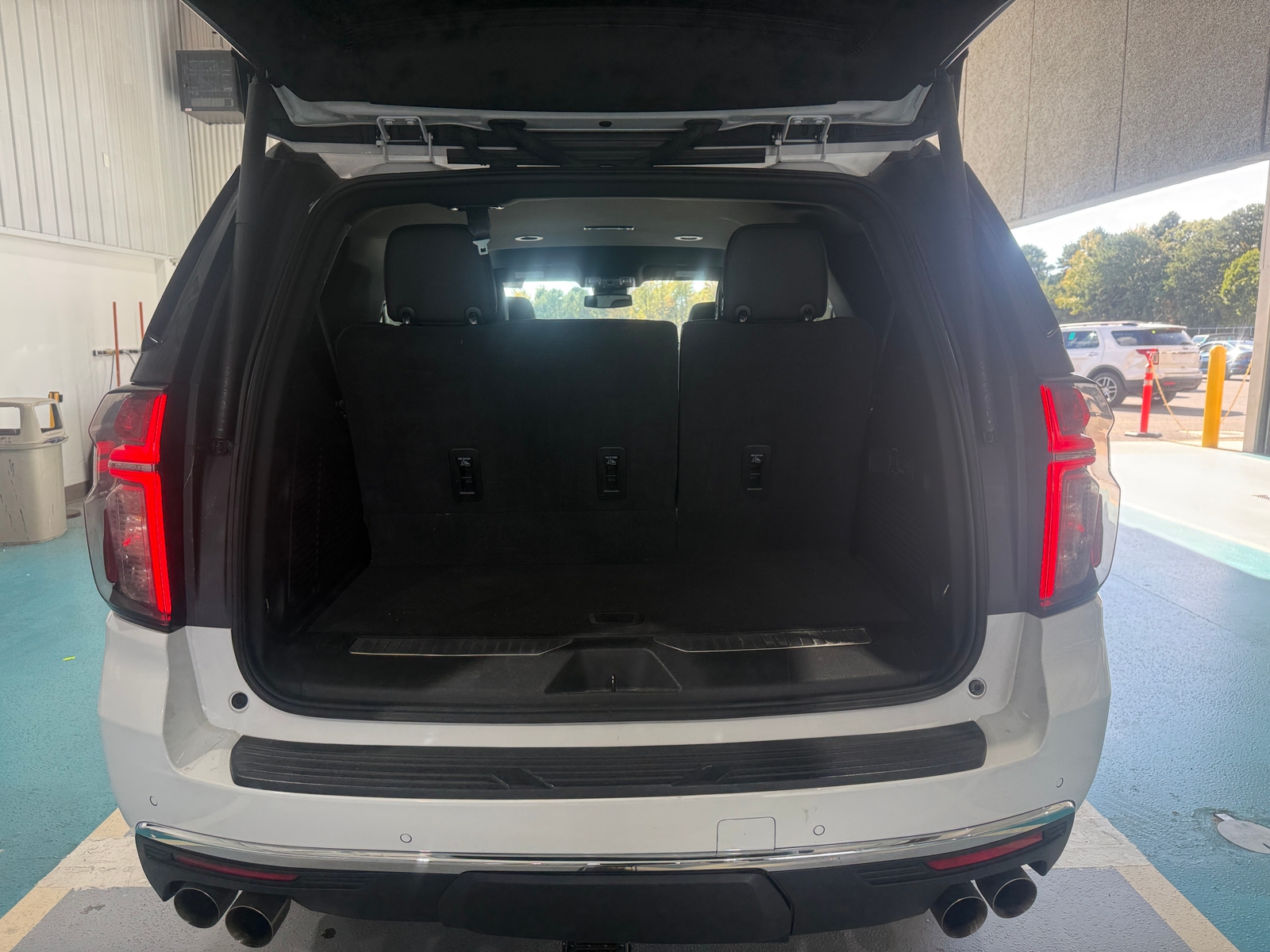 Thumbnail: 2024 Chevrolet Tahoe - 6