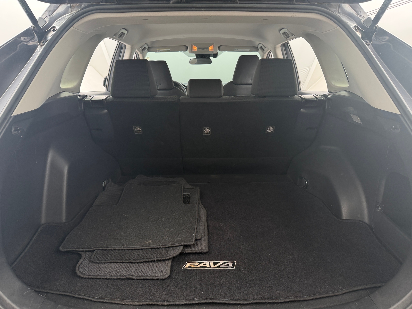 Thumbnail: 2019 Toyota RAV4 - 7