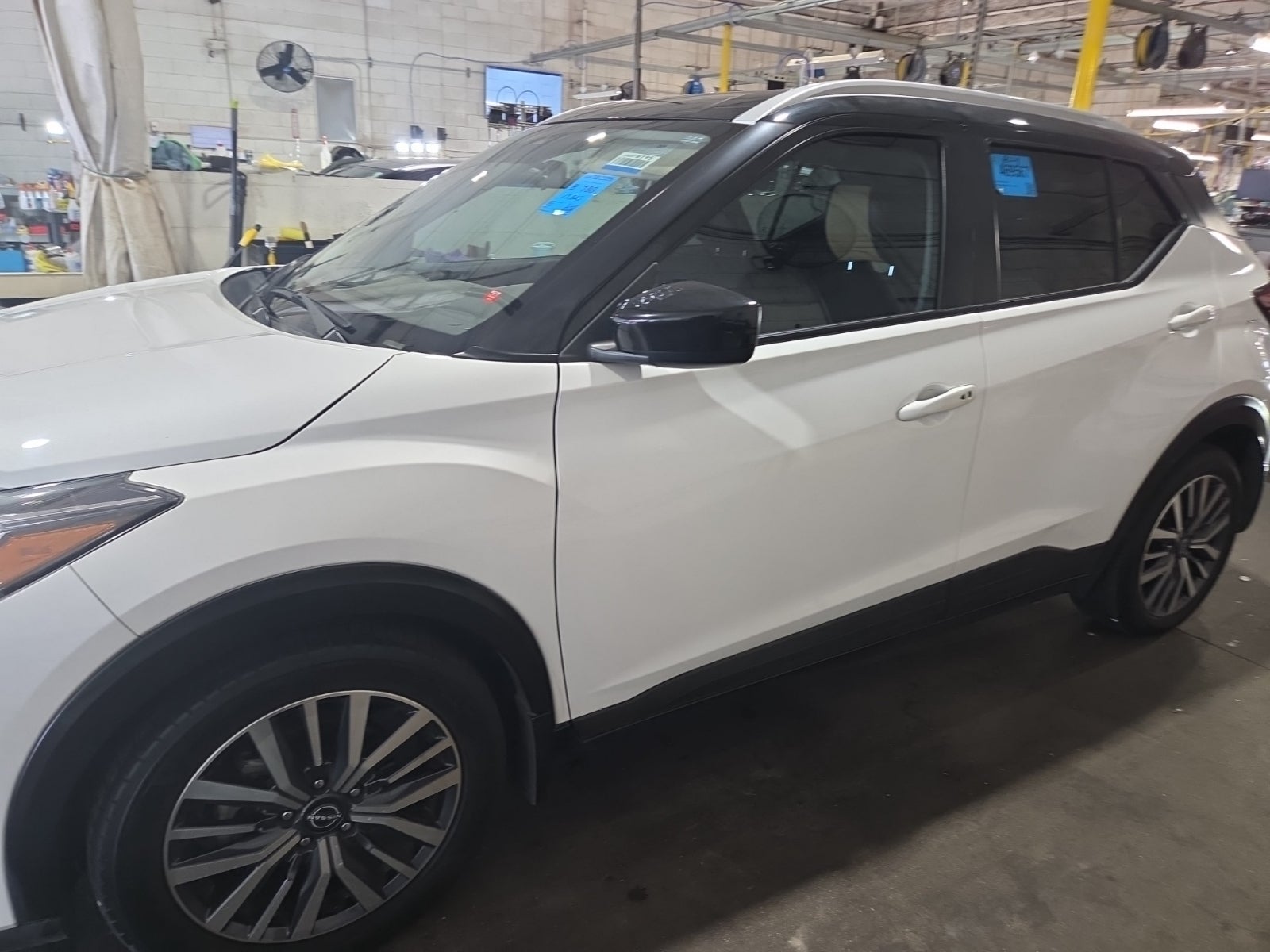 2023 Nissan Kicks SV