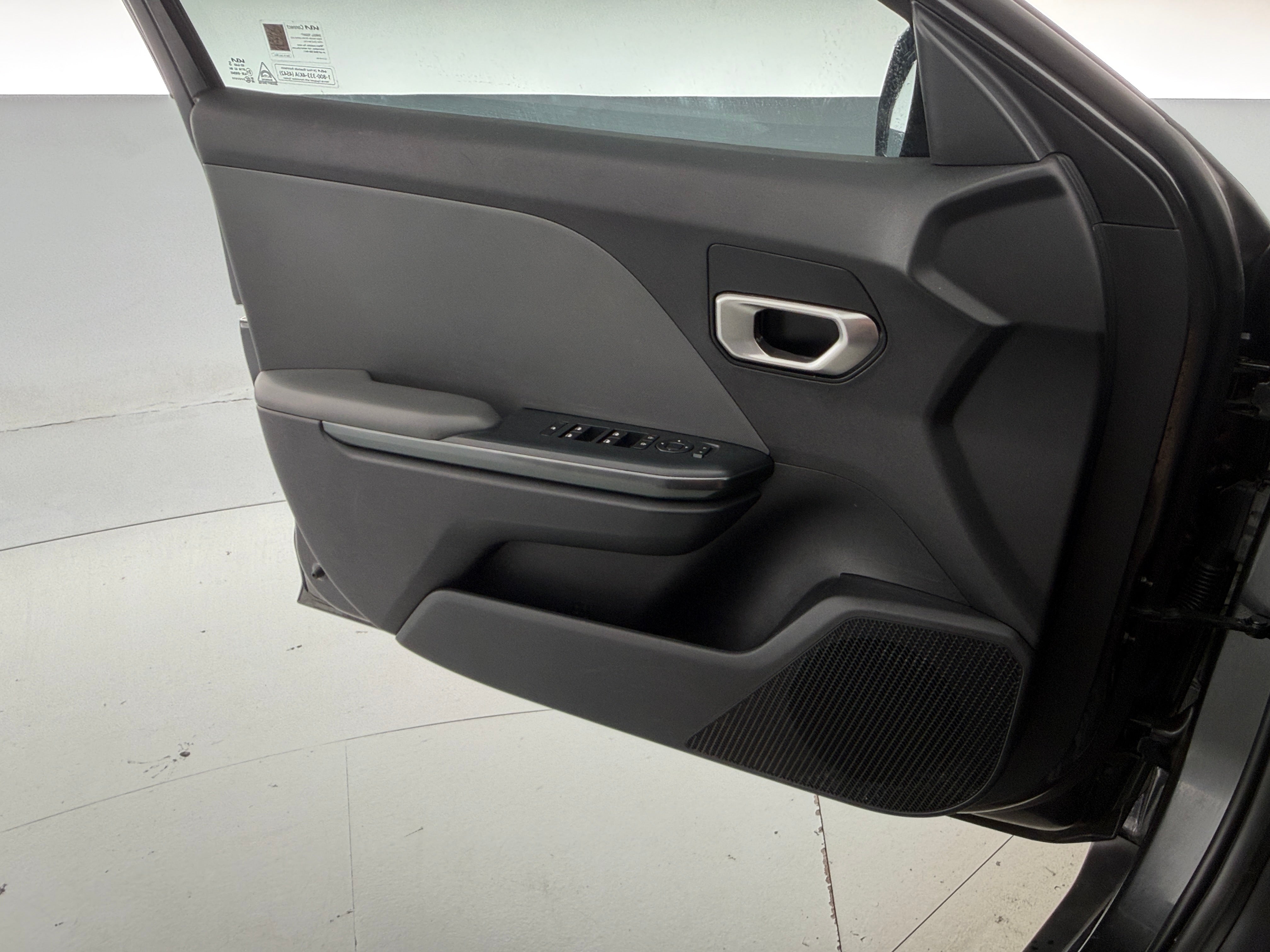 2025 Kia K4 LXS - Photo 7