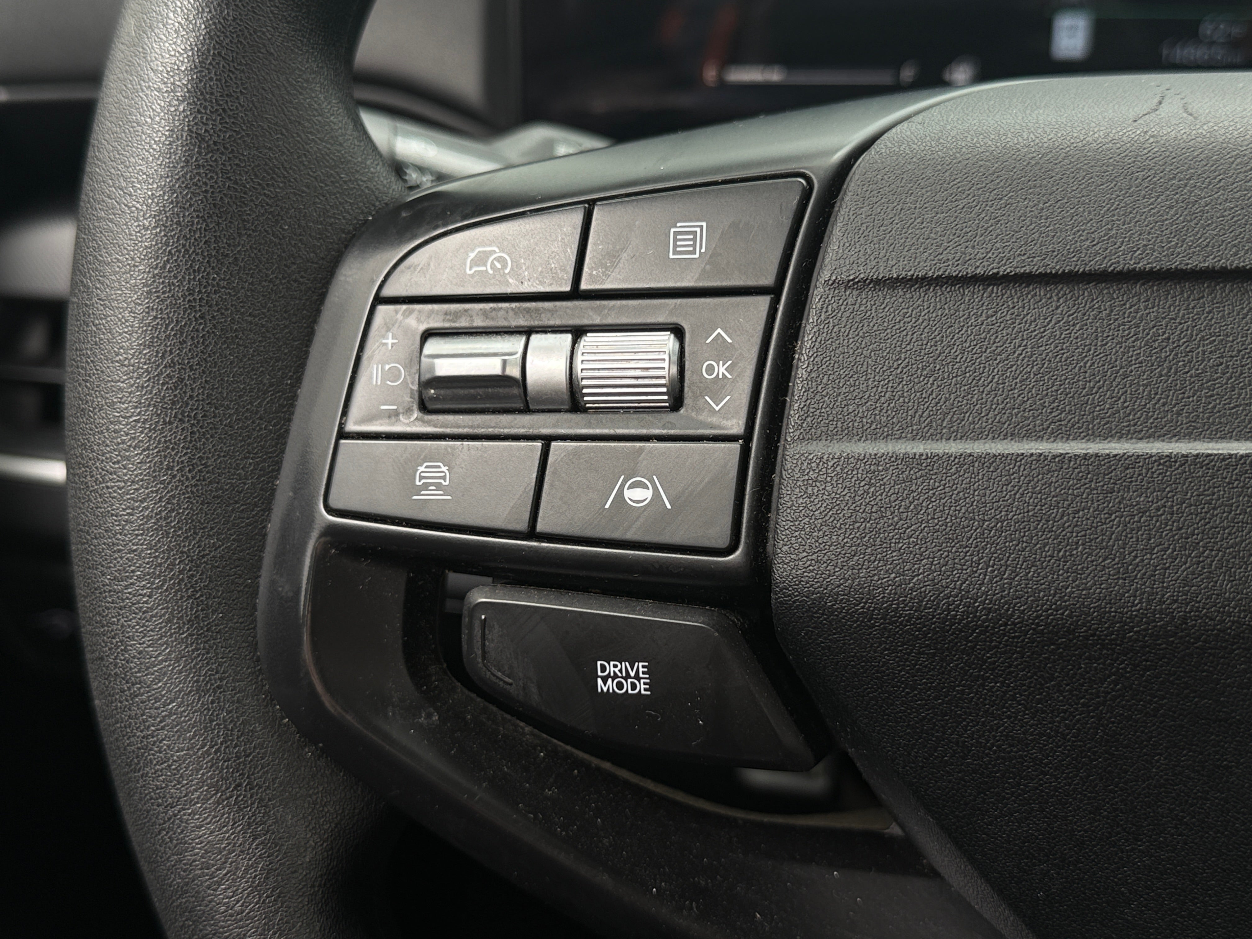 2025 Kia K4 LXS - Photo 10