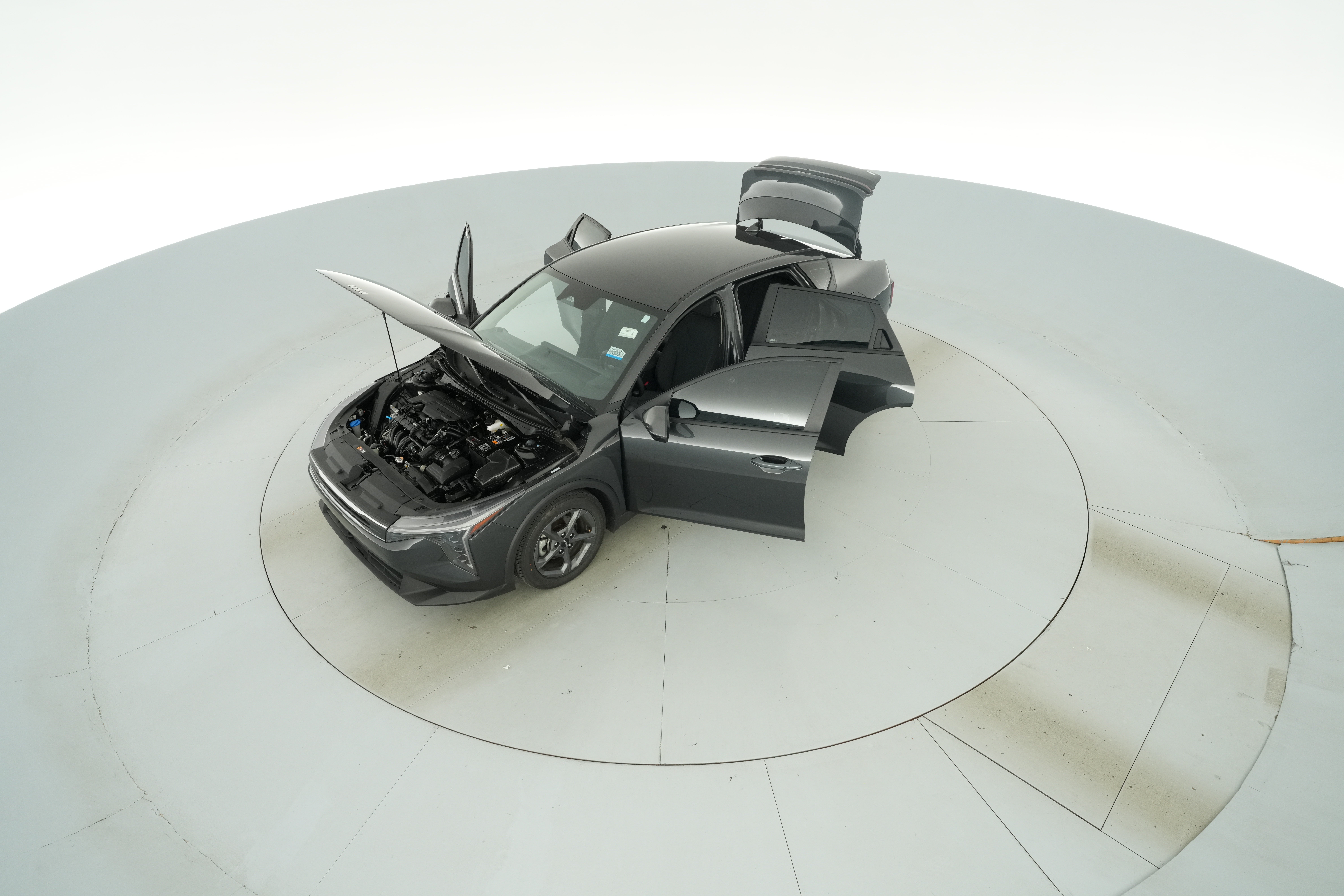 2025 Kia K4 LXS - Photo 40