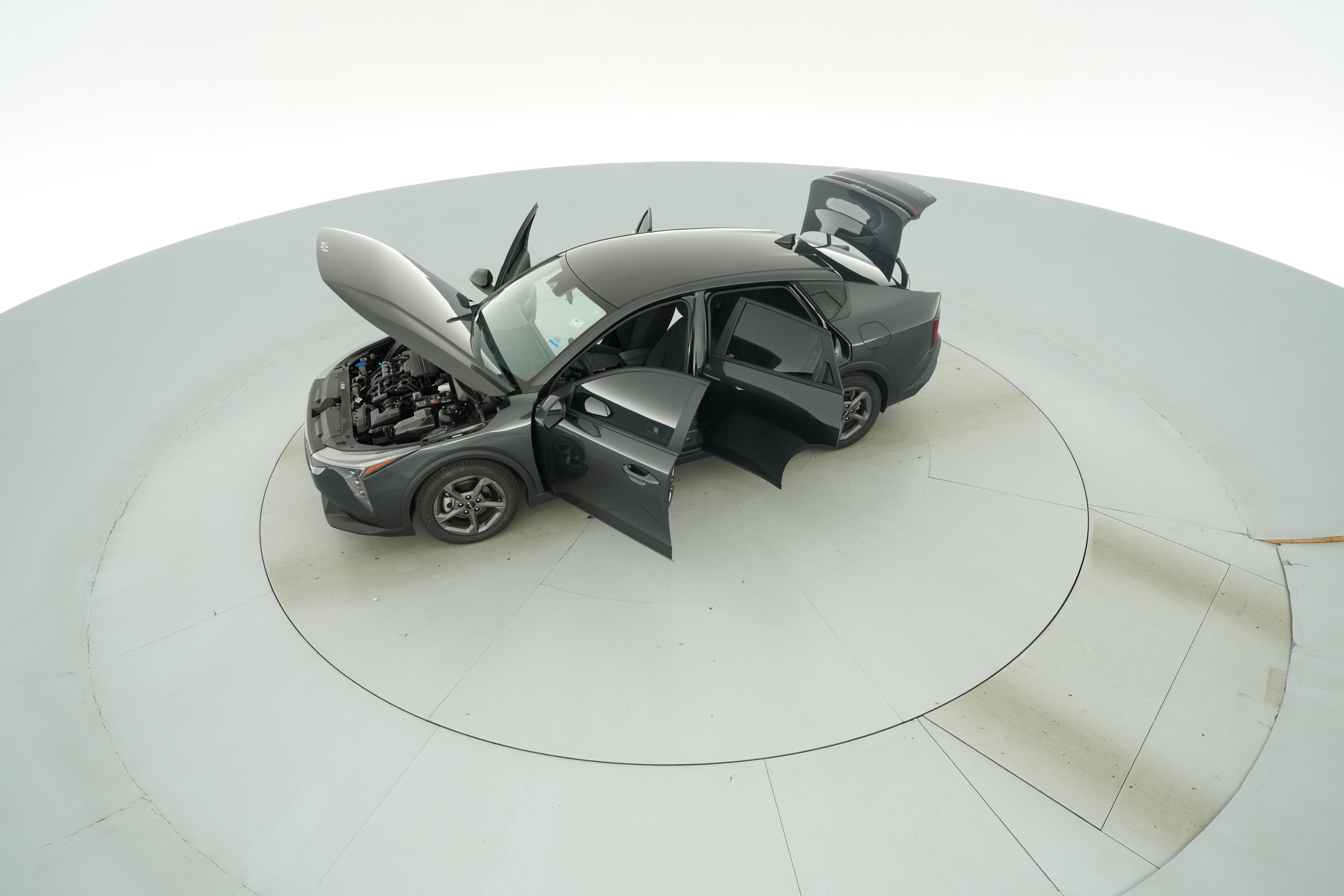 2025 Kia K4 LXS - Photo 41