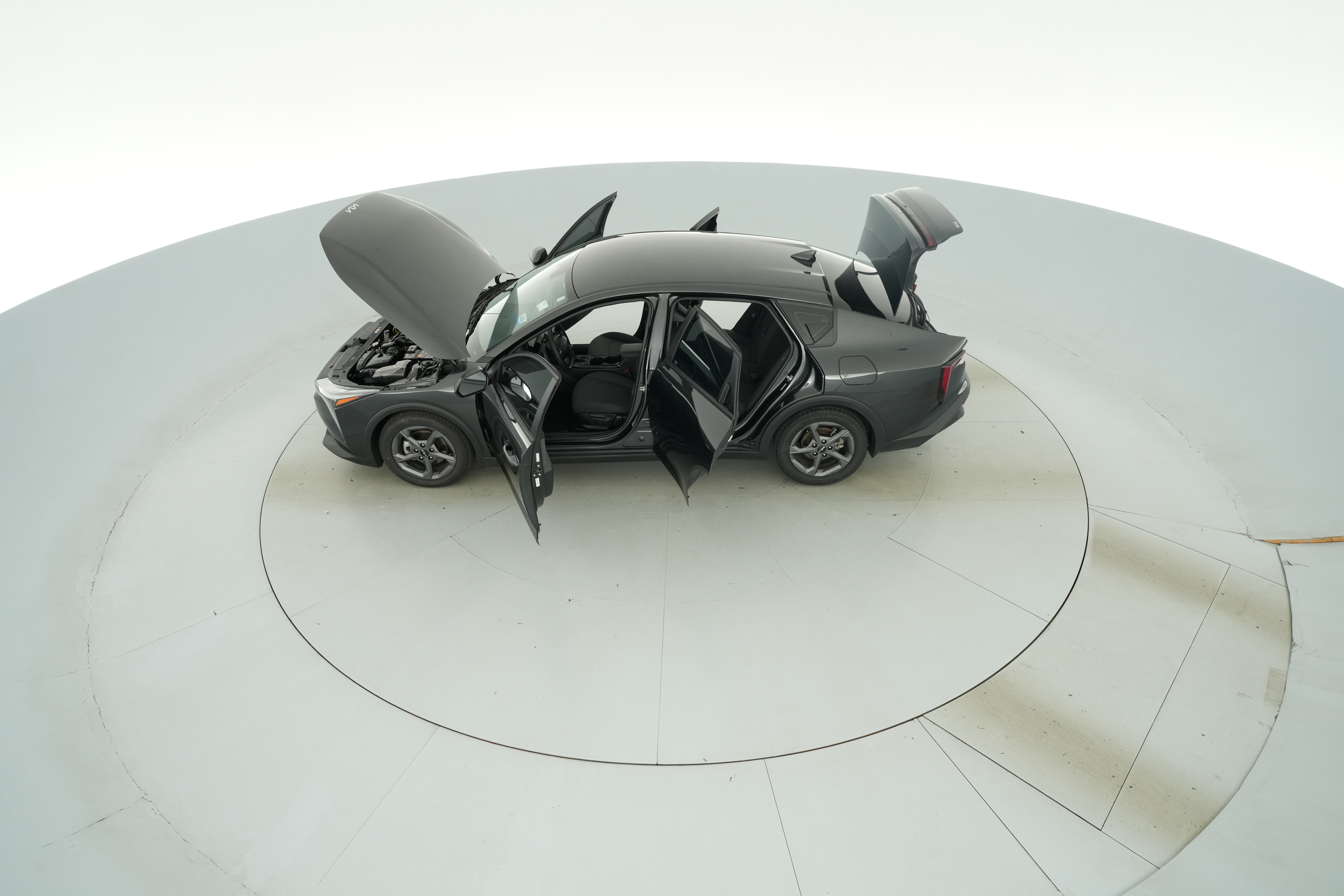 2025 Kia K4 LXS - Photo 42