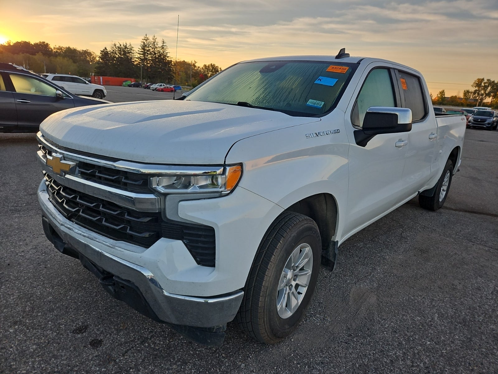 2023 Chevrolet Silverado 1500 4WD Crew Cab 157" LT