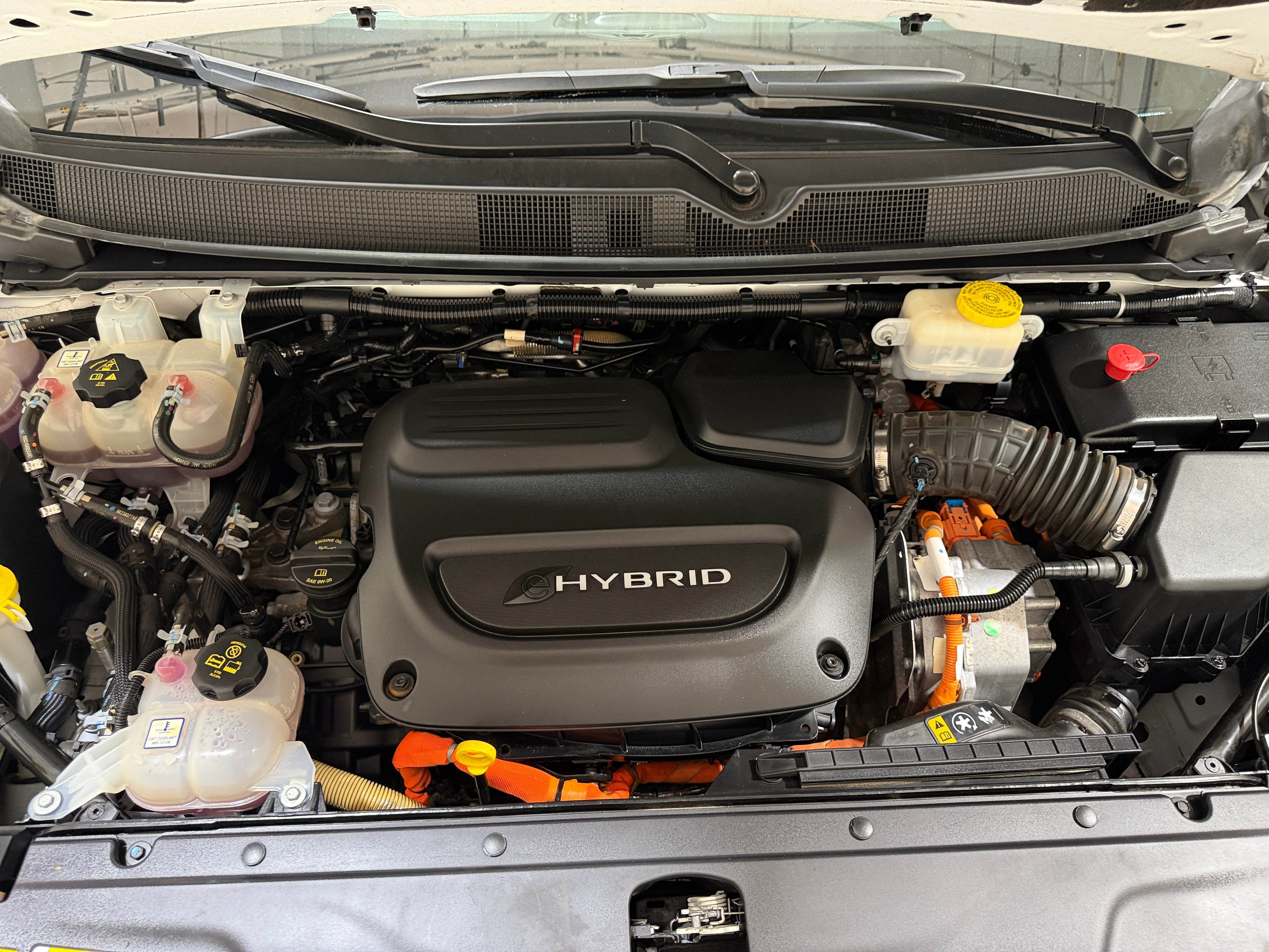 2024 Chrysler Pacifica PHEV Select